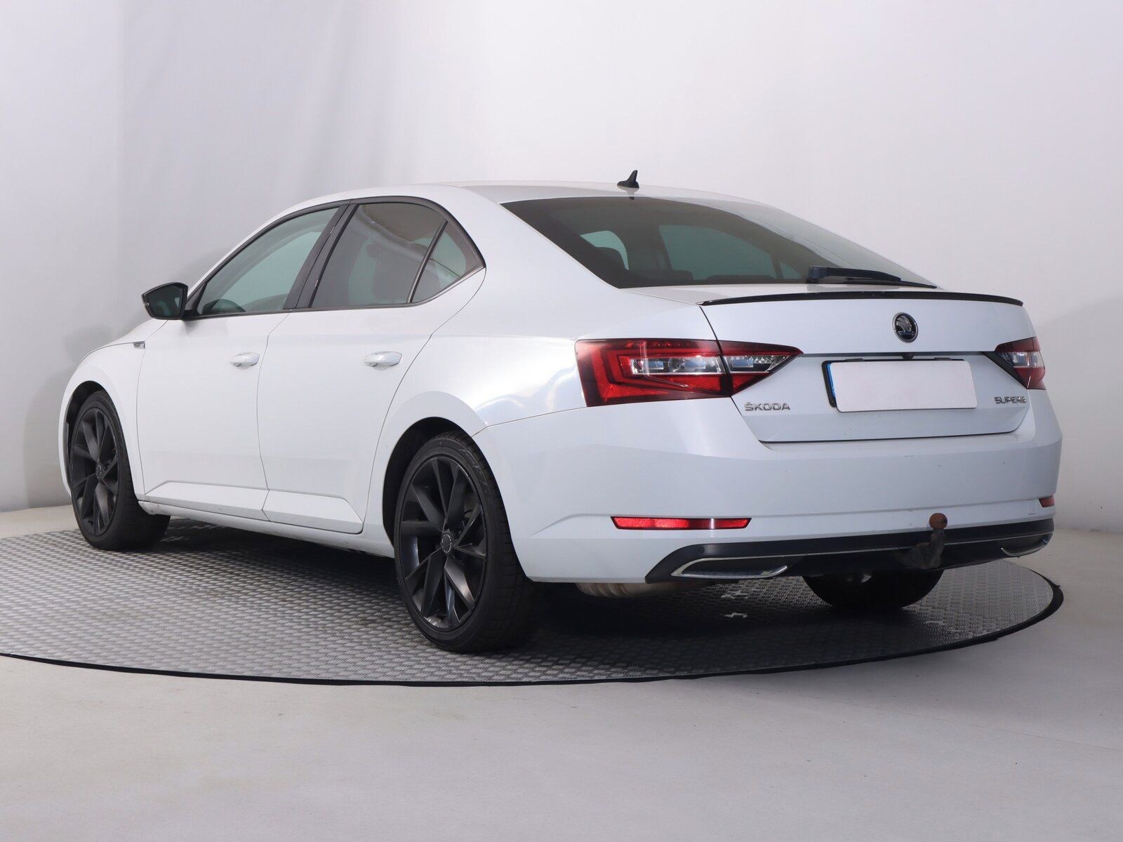 Škoda Superb, 2.0 TDI 4x4, 4X4, Automat - fotka 4
