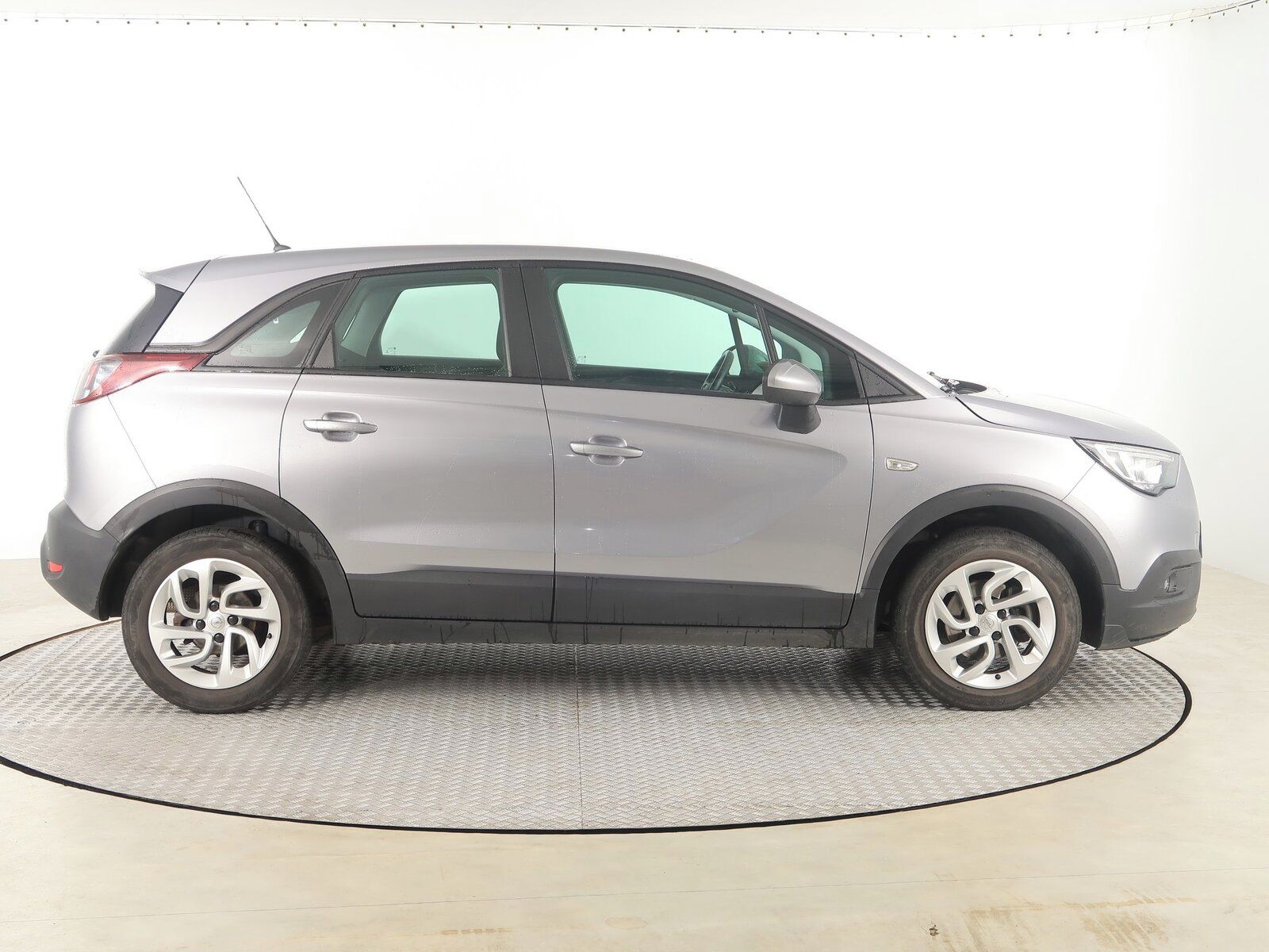 Opel Crossland, 1.2 Turbo - fotka 6