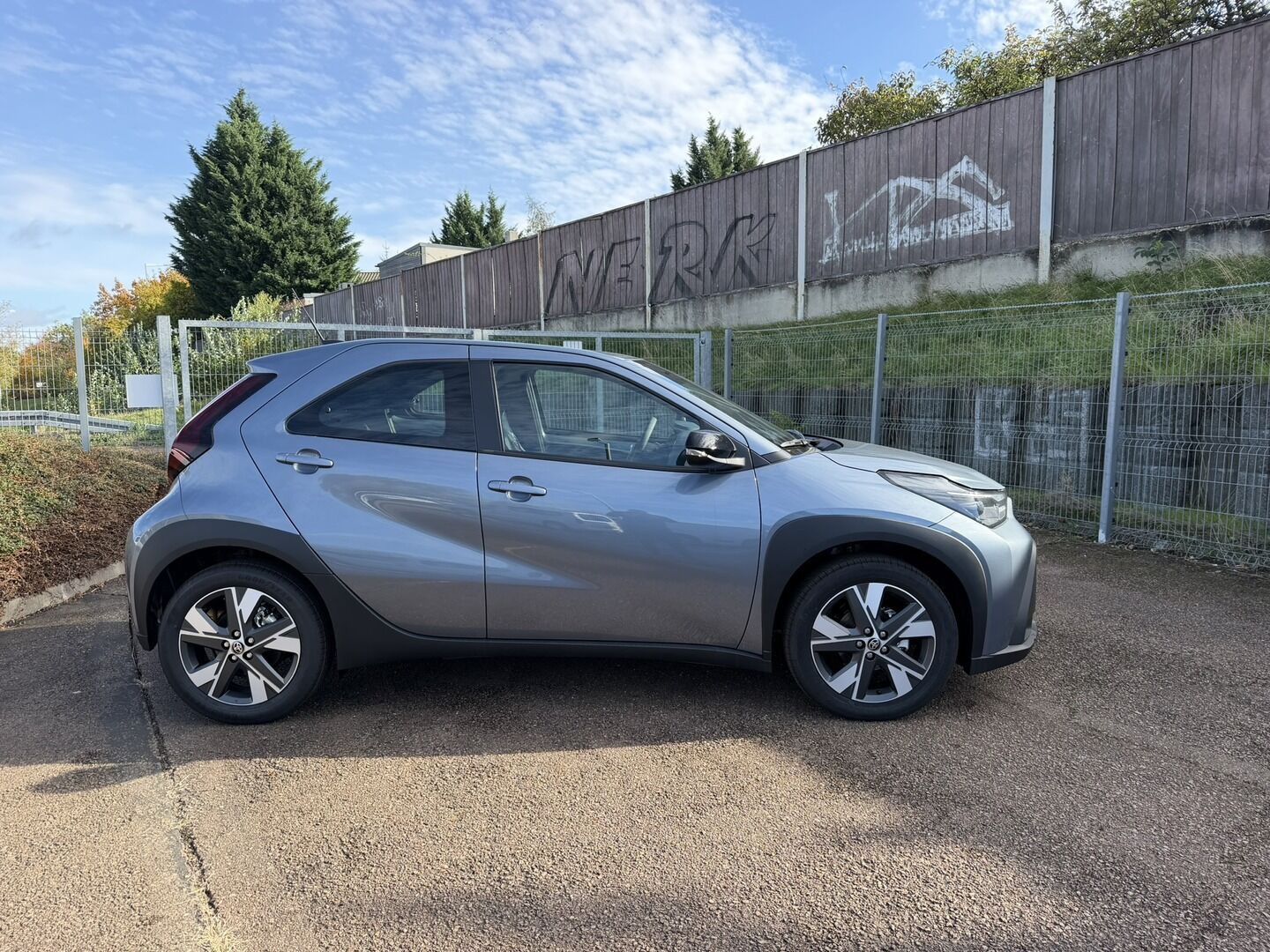 Toyota Aygo, 1.5. Hybrid Active - akční - fotka 2
