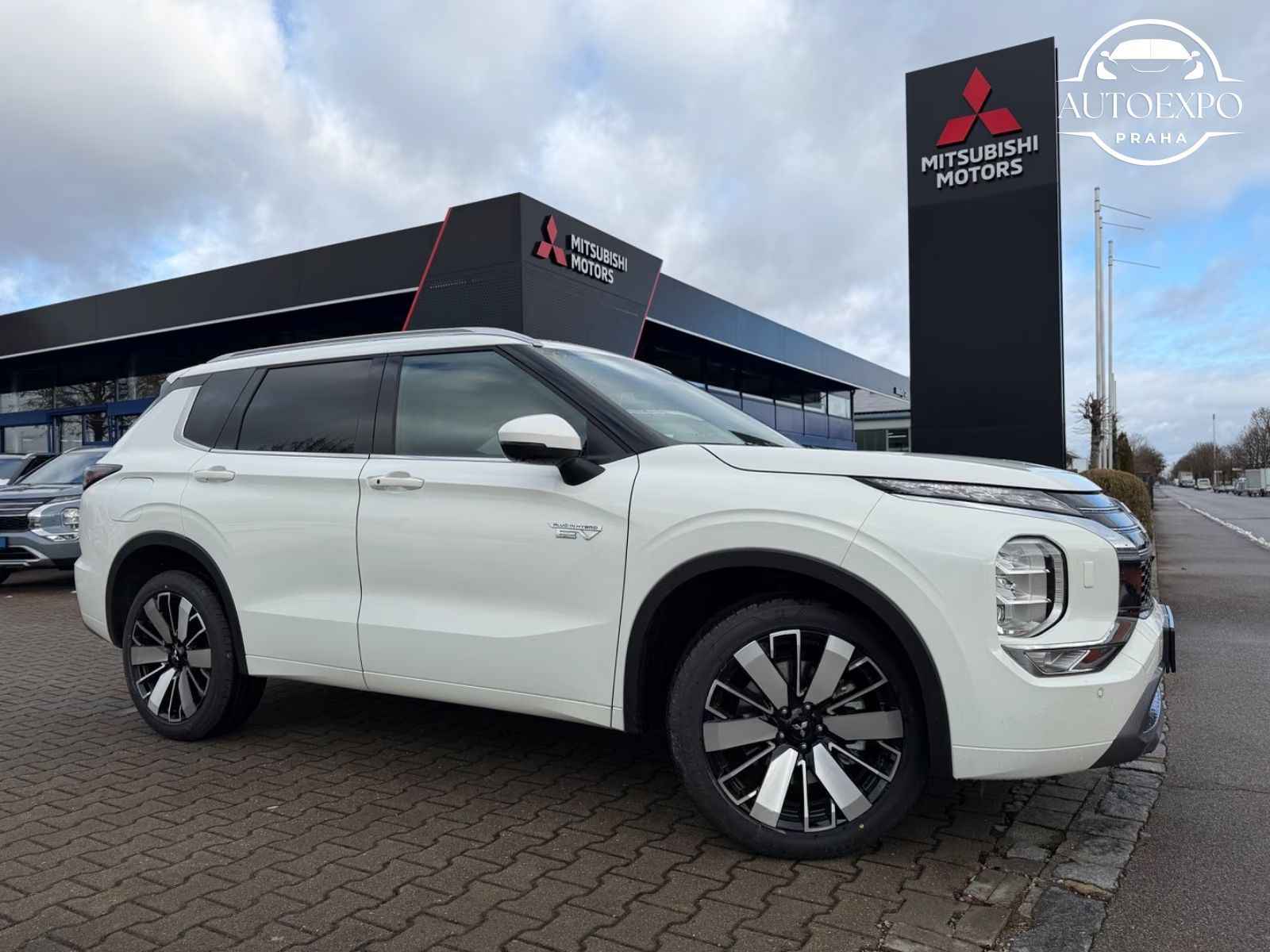 Mitsubishi Outlander, Outlander 2.4 PHEV*TOP 4WD *