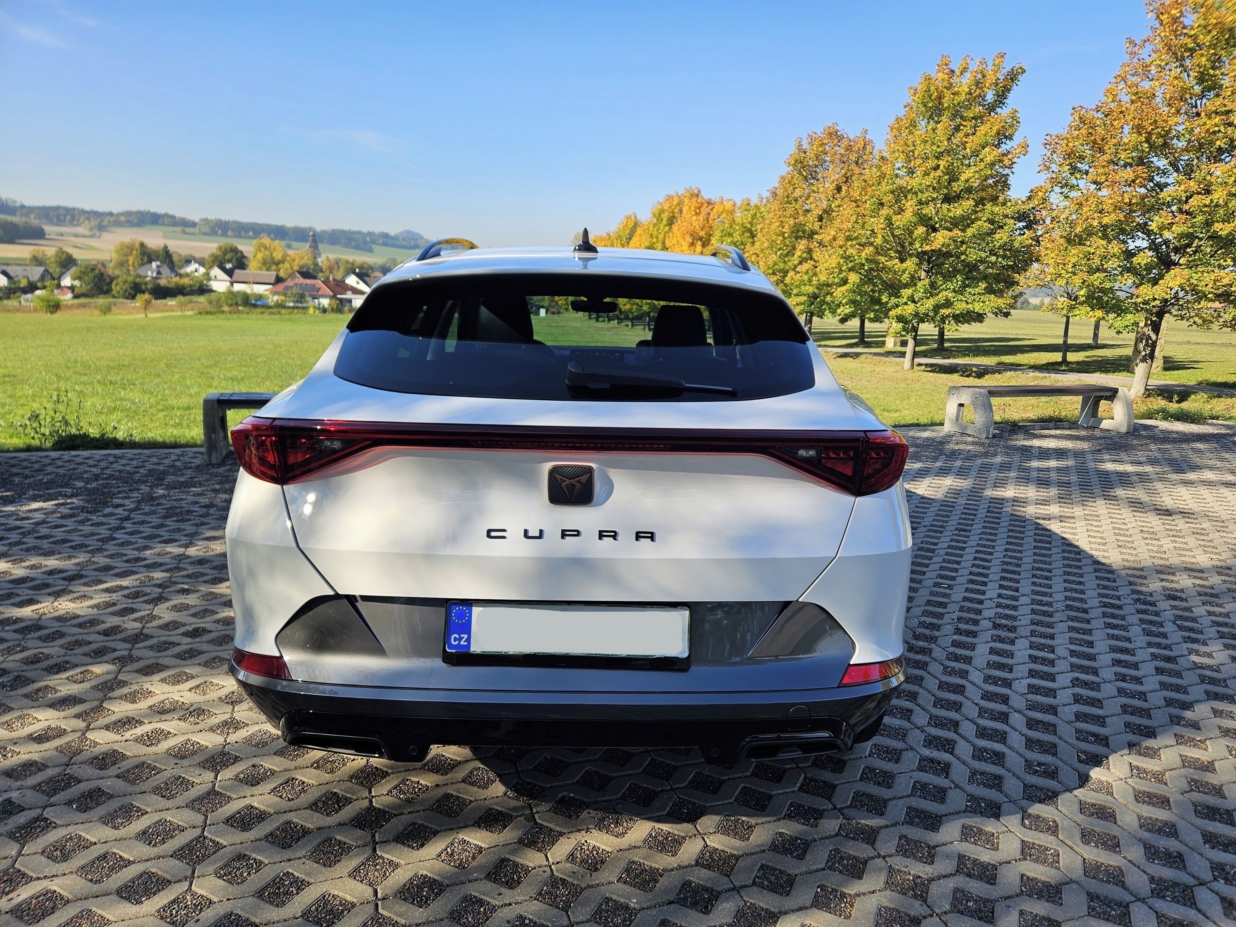 Cupra Formentor, 1.5 TSI 110KW ACC 38TKM TOP - fotka 3