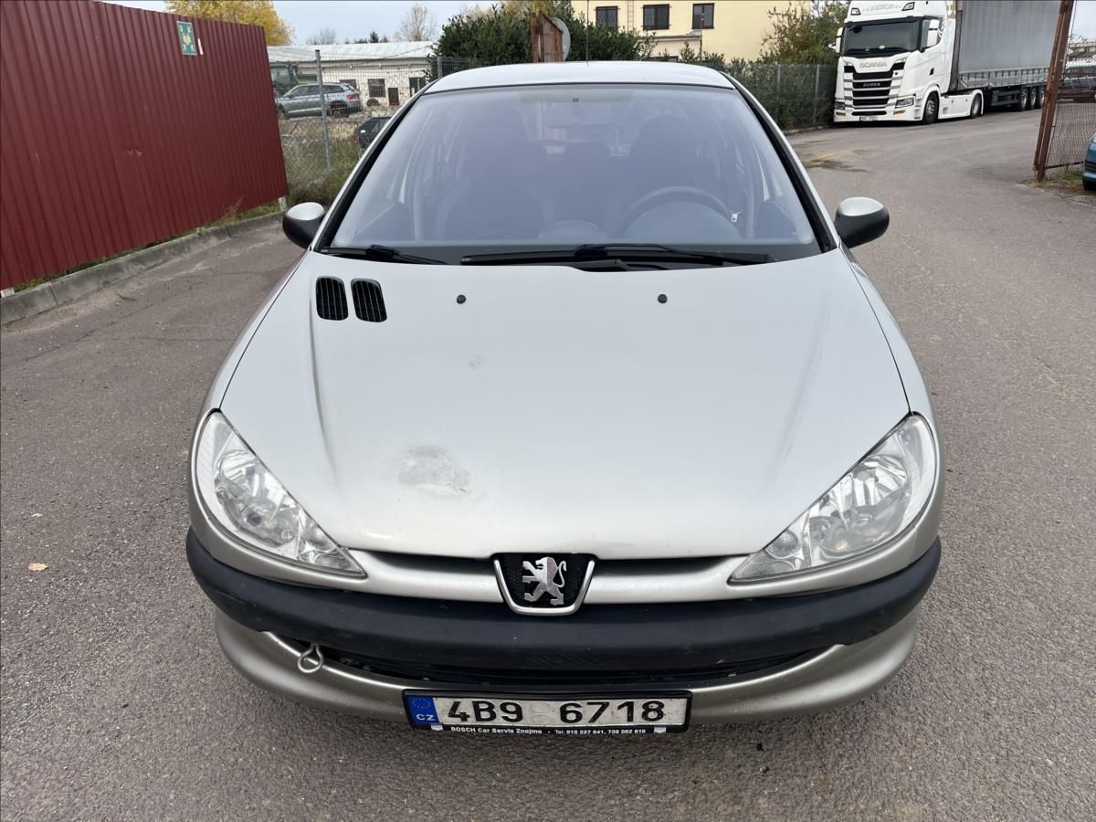 Peugeot 206, 1,4 i ROZVODY SPOJKA NOVÉ PNEU - fotka 2