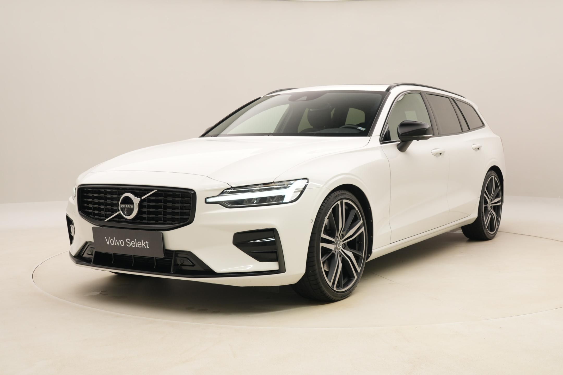 Volvo V60, B4 DARK PLUS AUT