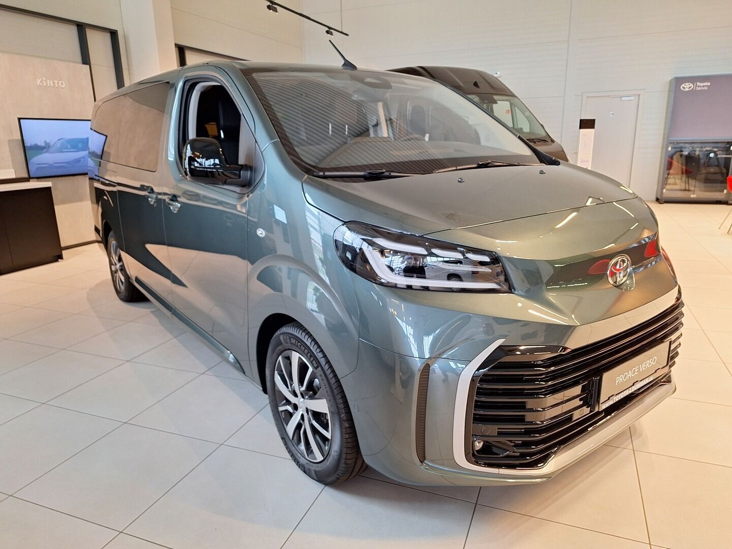 Toyota Proace Verso, L2 VIP 7S 180hp 8AT