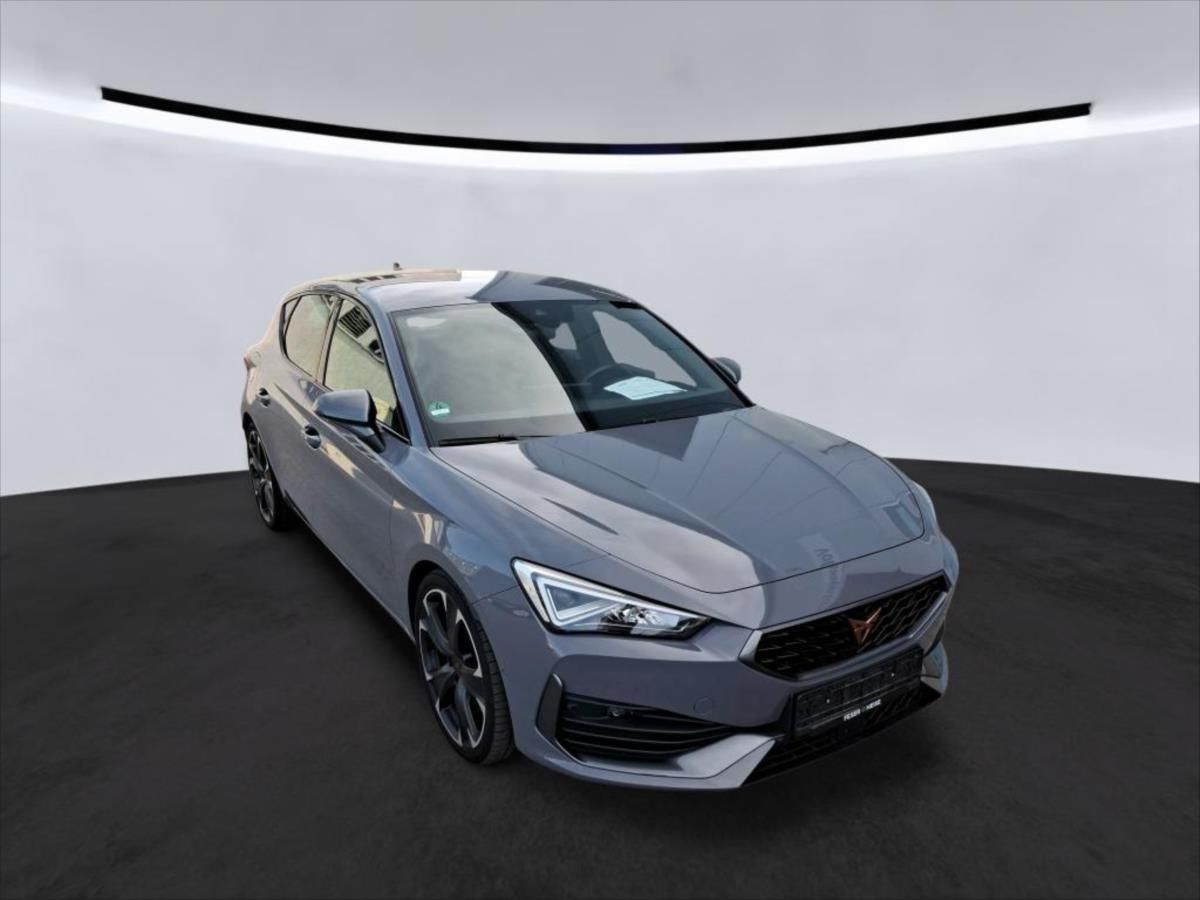 Cupra Leon, 2,0 TSI 221 KW - fotka 2