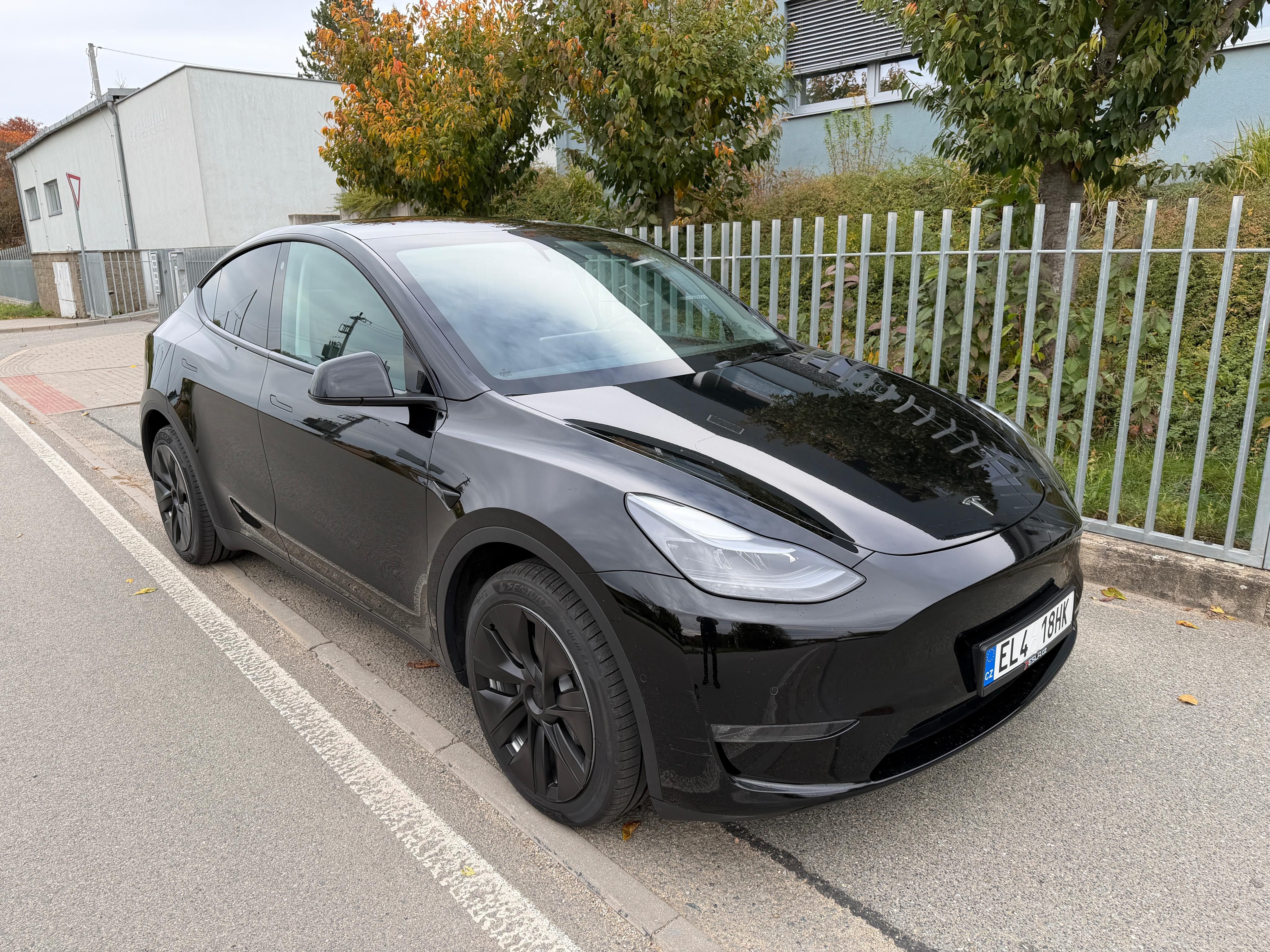 Tesla Model Y, LR AWD - záruka 2030