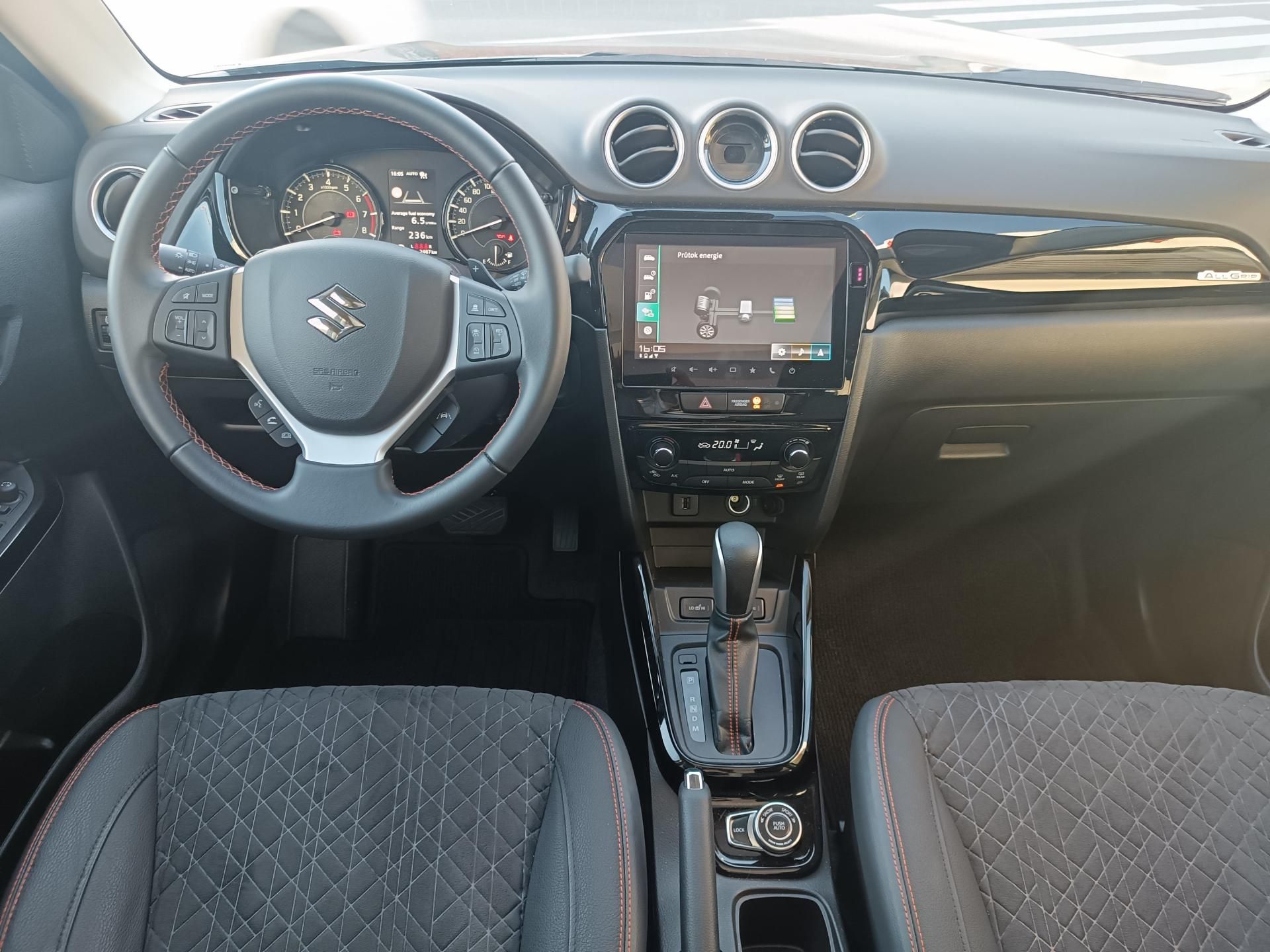 Suzuki Vitara, 1.4 Hybrid 6AT BE 4x4 Panorama - fotka 6