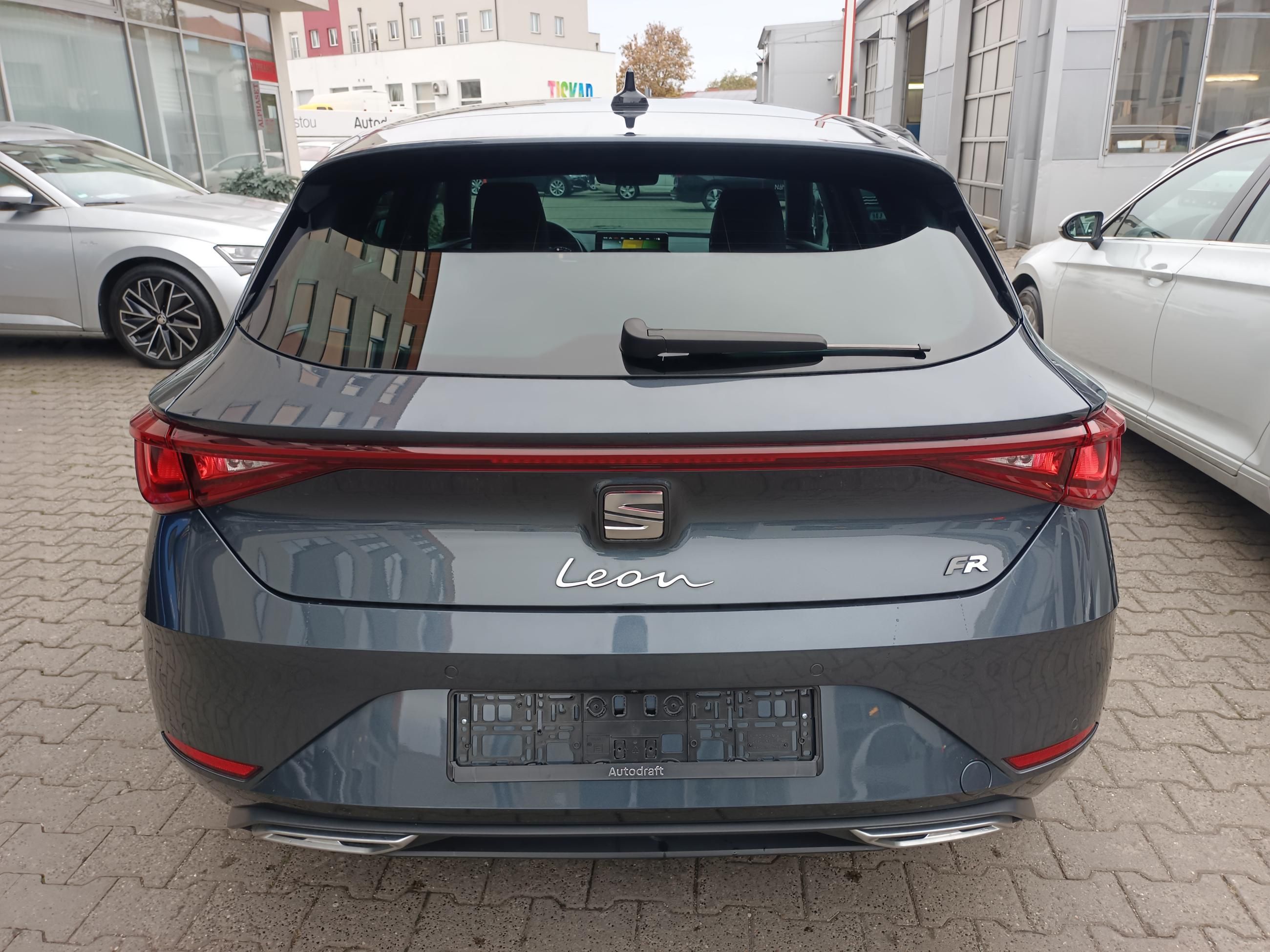 Seat Leon, FR 2.0 TSI 140kW DSG - fotka 5