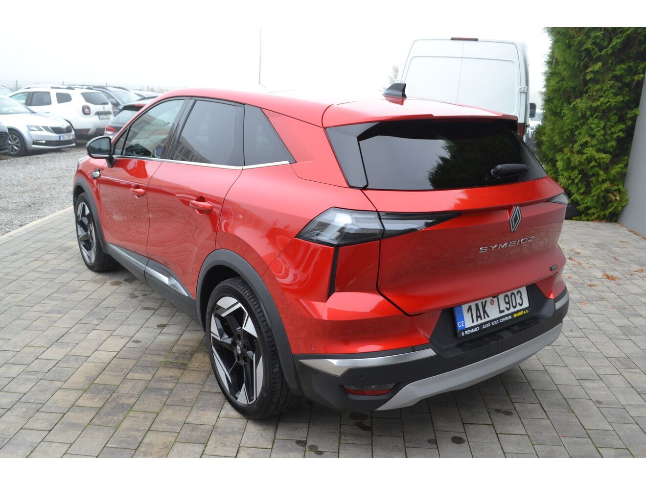 Renault Symbioz, ICONIC 1.8 E-Tech FULL HYBRID - fotka 3
