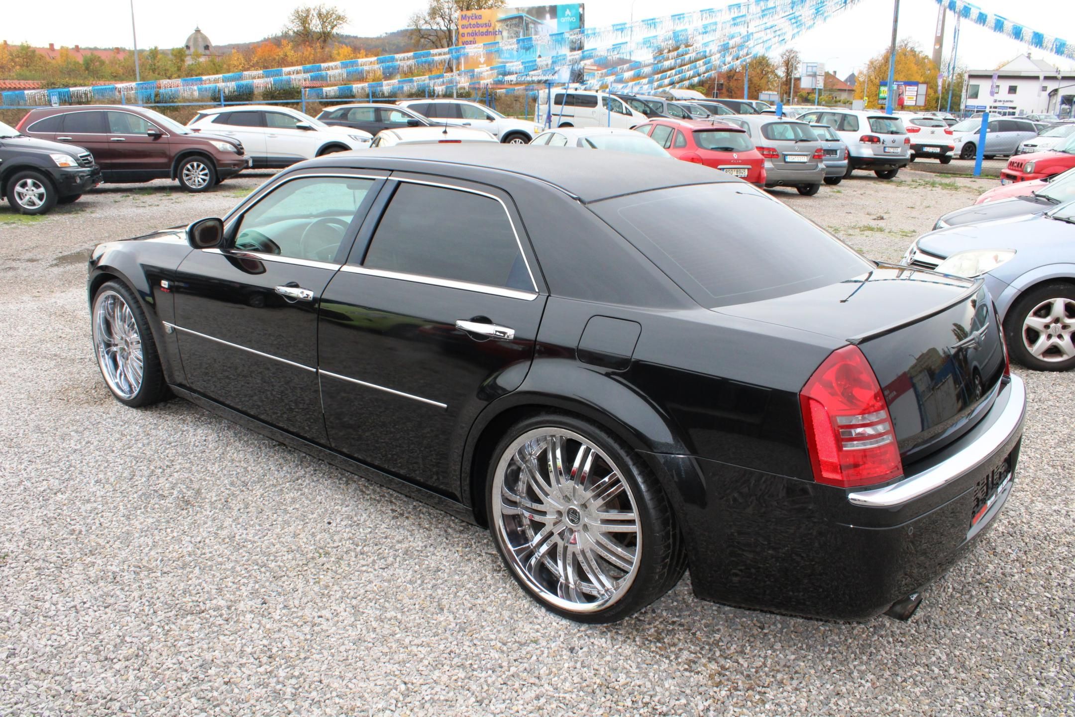 Chrysler 300C, 3,0CRD KŮŽE XENON NAVI ALU 22 - fotka 5