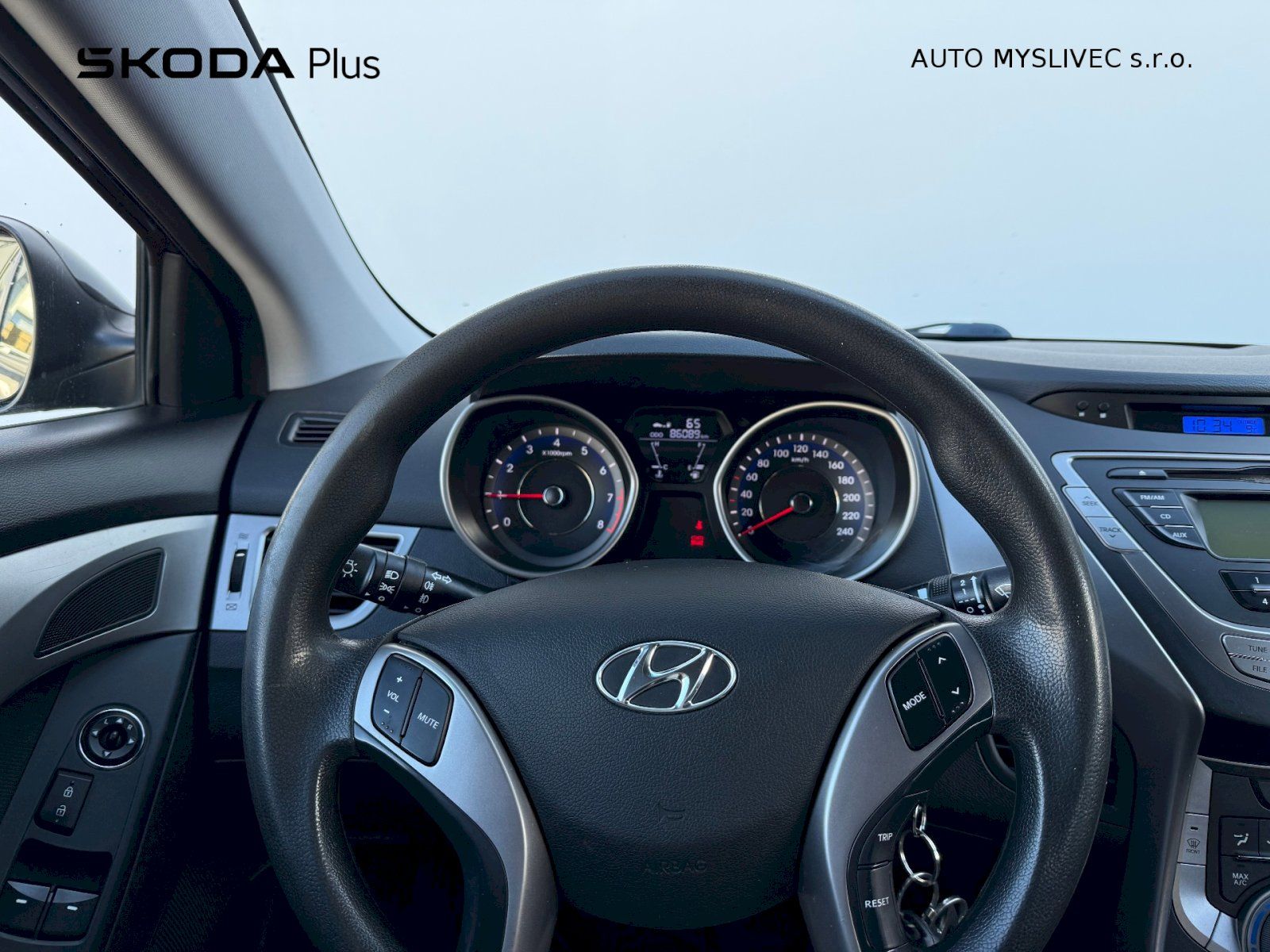 Hyundai Elantra, ELANTRA - fotka 5