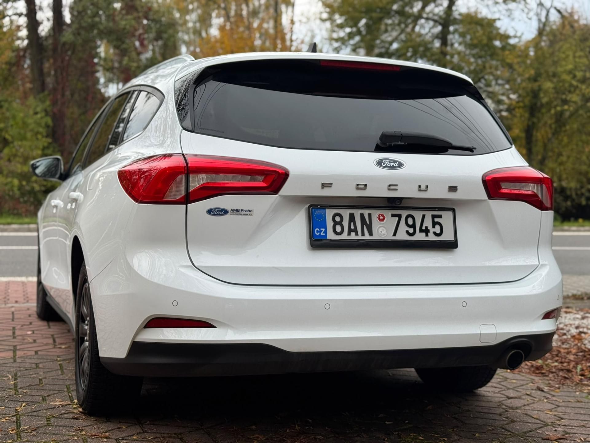 Ford Focus, 1.5 TITAN. ČR 1.MAJ NEBOURÁNO - fotka 4