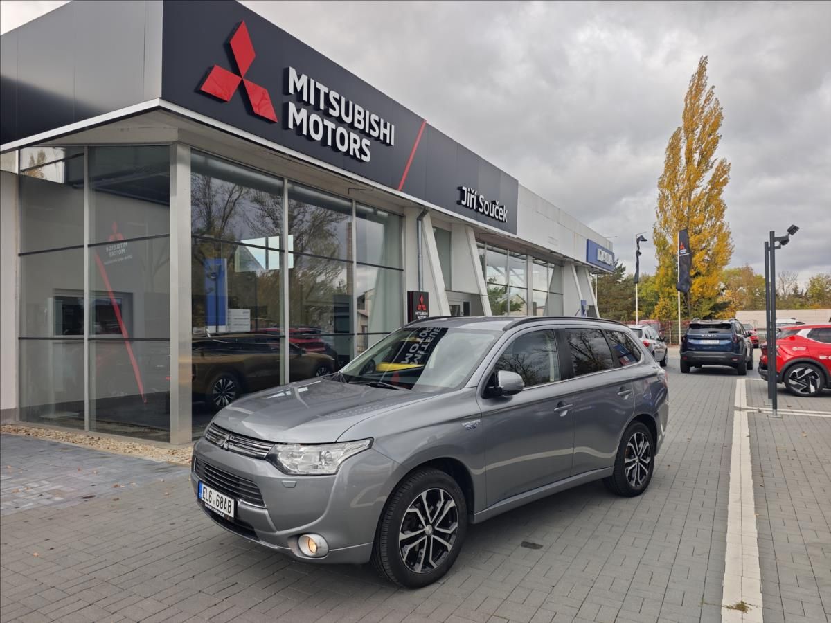 Mitsubishi Outlander, 2,0 Plug-in HYBRID 4x4 INTENS