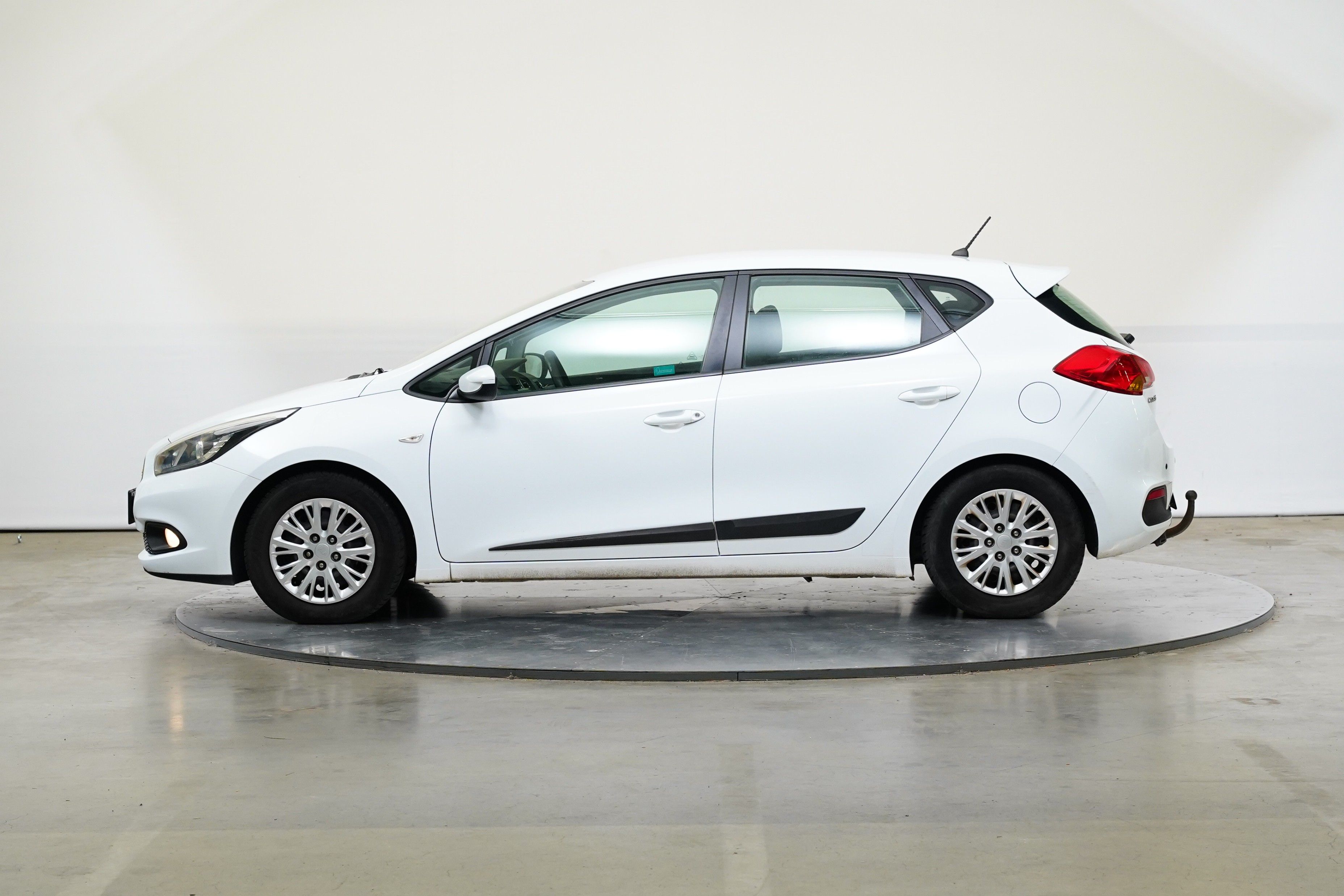 Kia Cee´d, 1.4 CVVT 73 kW - fotka 3
