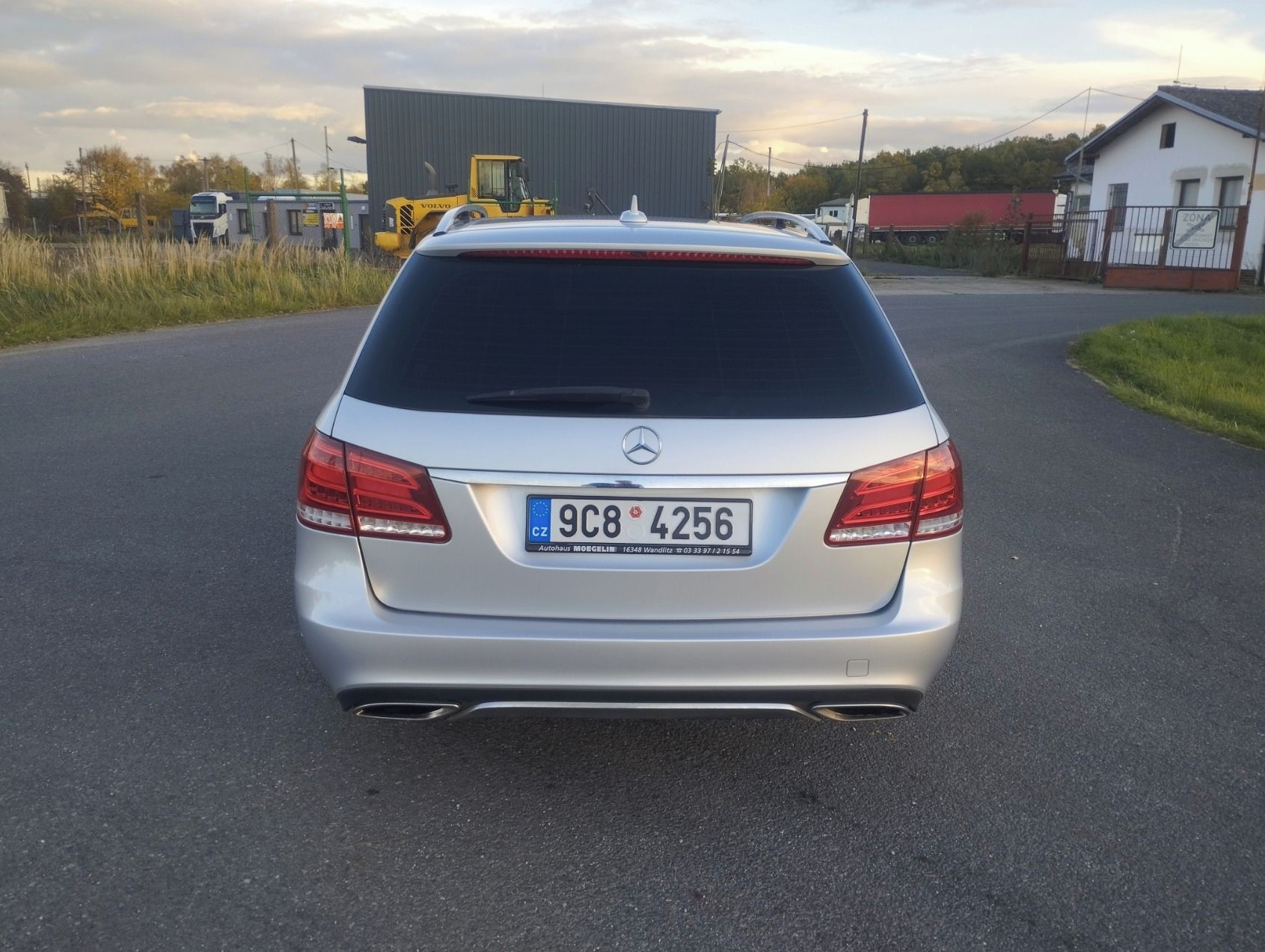 Mercedes-Benz Třídy E, 220 cdi - fotka 4
