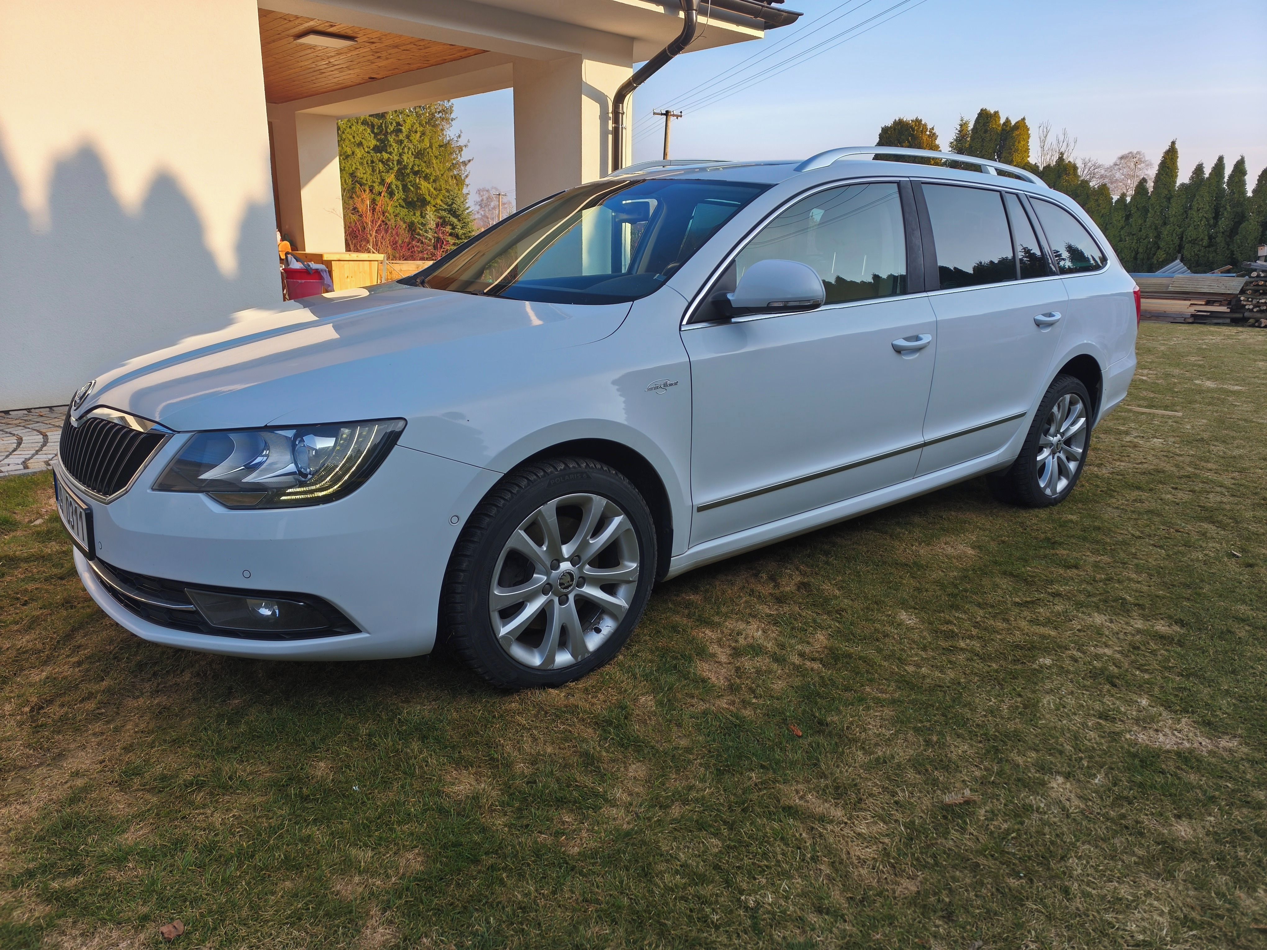 Škoda Superb, 4x4 L&K Webasto, tažné, ČR