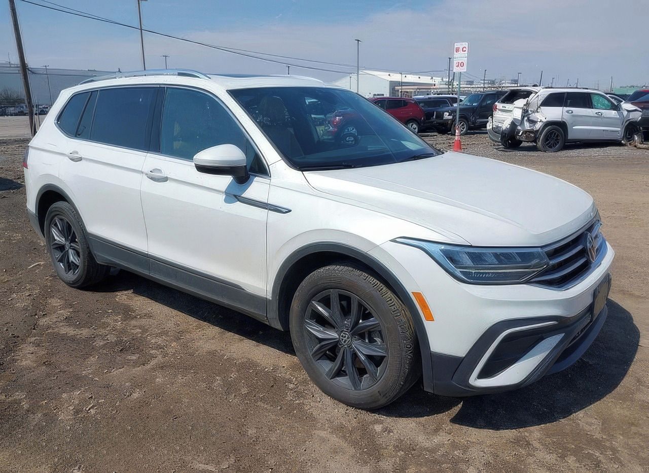 Volkswagen Tiguan, Auto na cestě - fotka 2