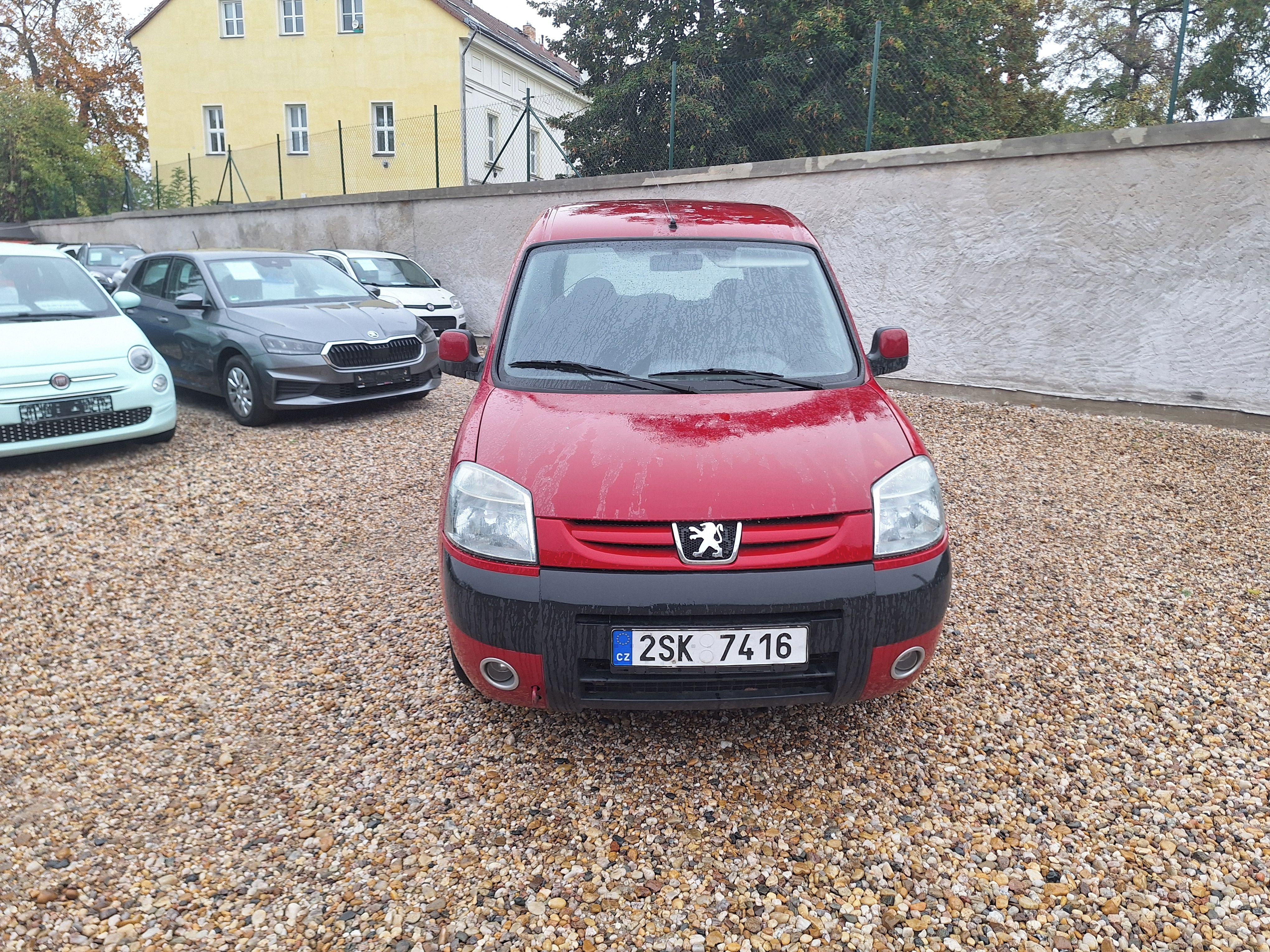 Peugeot Partner, 1.4i 55 KW 5 Míst ,Tažné zař. - fotka 2
