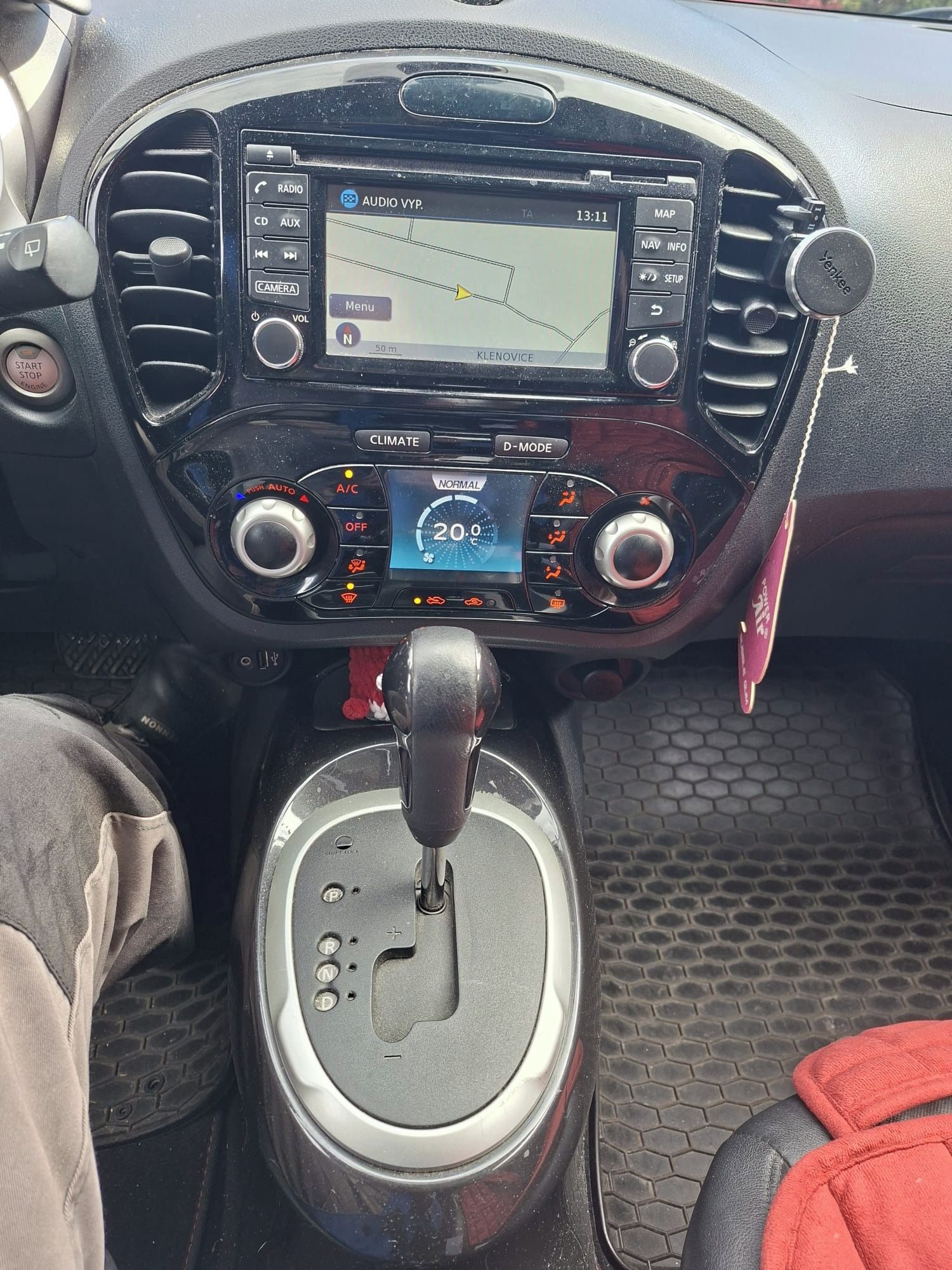 Nissan Juke, Full výbava,4x4,el.šíbr - fotka 6