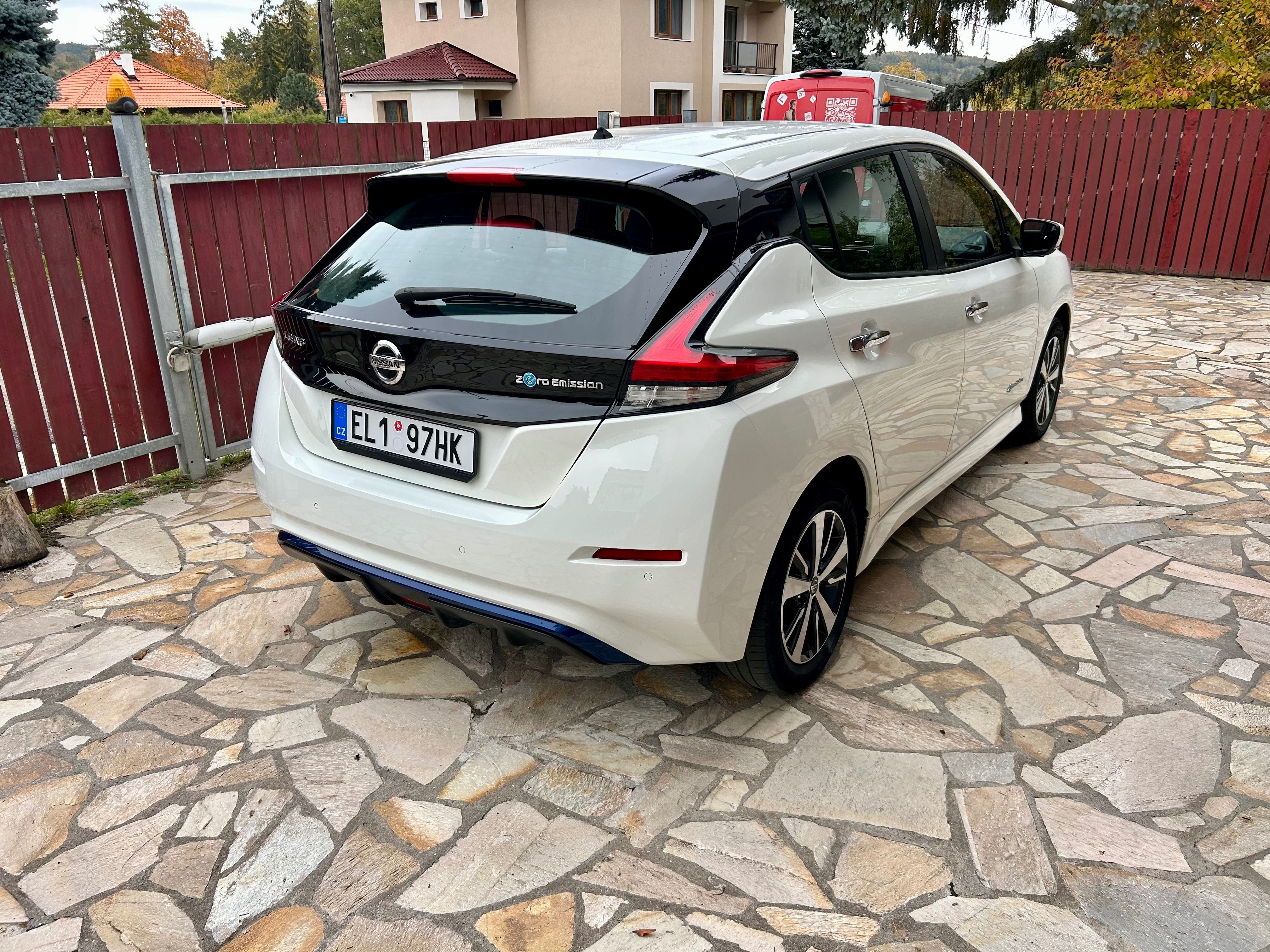 Nissan LEAF, 110KW 40AH N-CONECTA TOP DPH - fotka 4