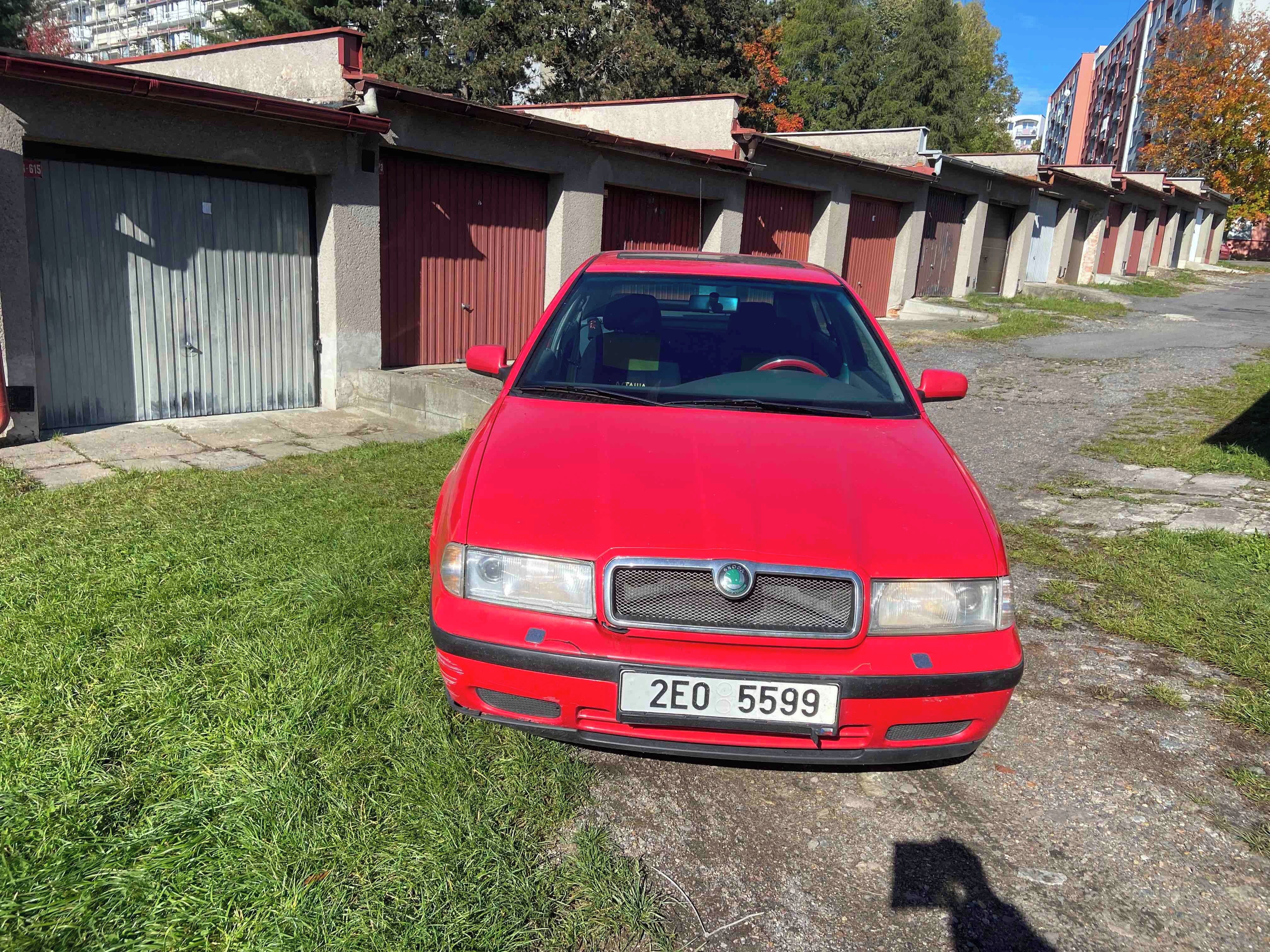 Škoda Octavia, 1,6 74 KW BENZÍN - fotka 3