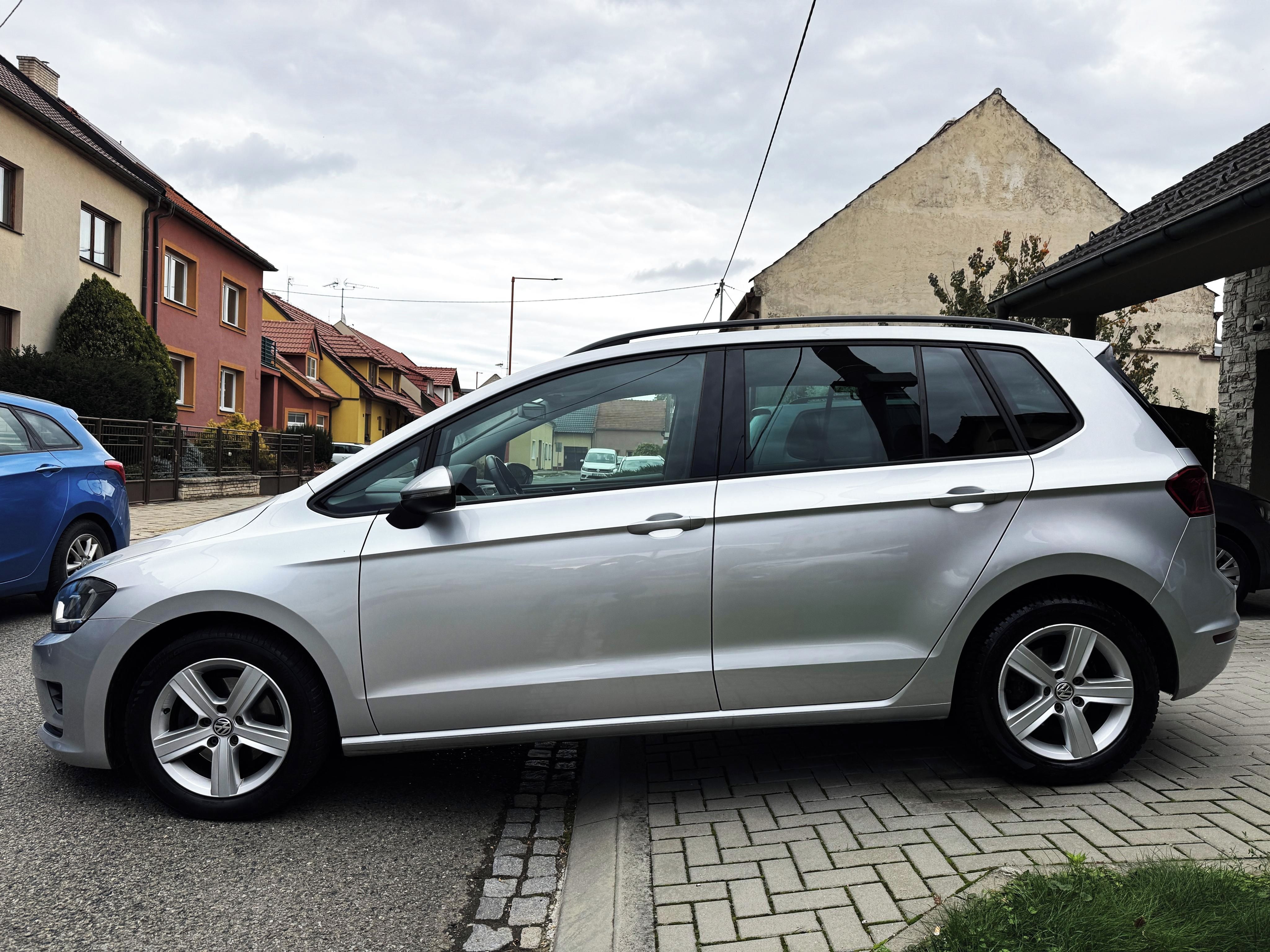 Volkswagen Golf Sportsvan, 1.4TSI DSG, FRONT ASSIST, LED, - fotka 4