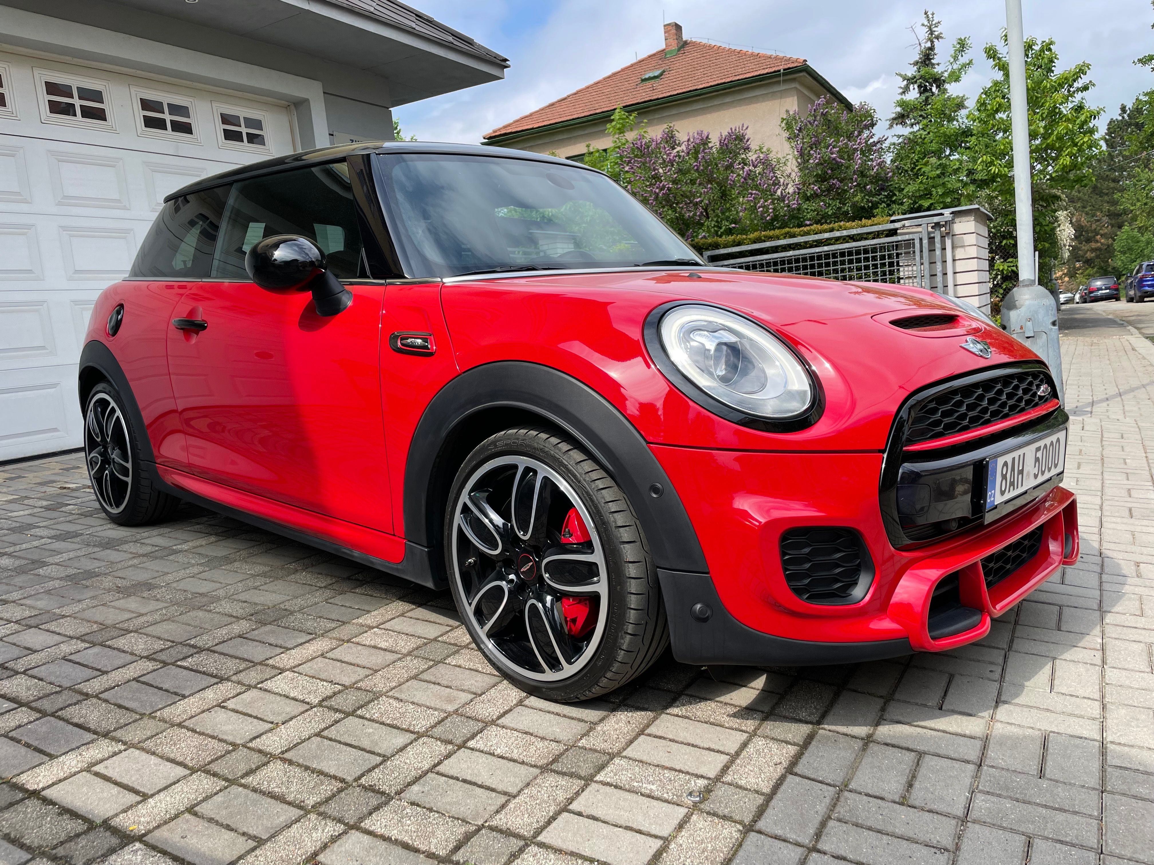 Mini Cooper, Mini Cooper John Works JCW