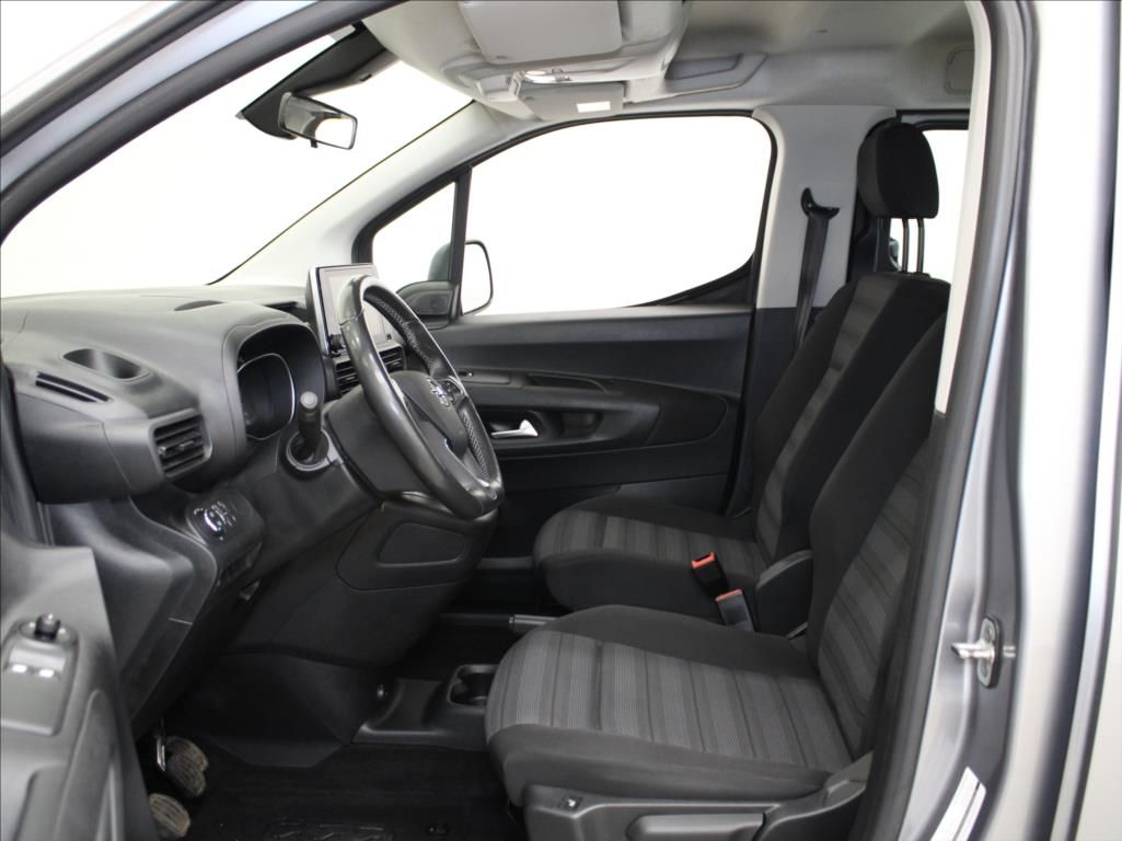 Opel Combo, 1,2 Turbo 81kW LONG 7-míst ČR - fotka 6