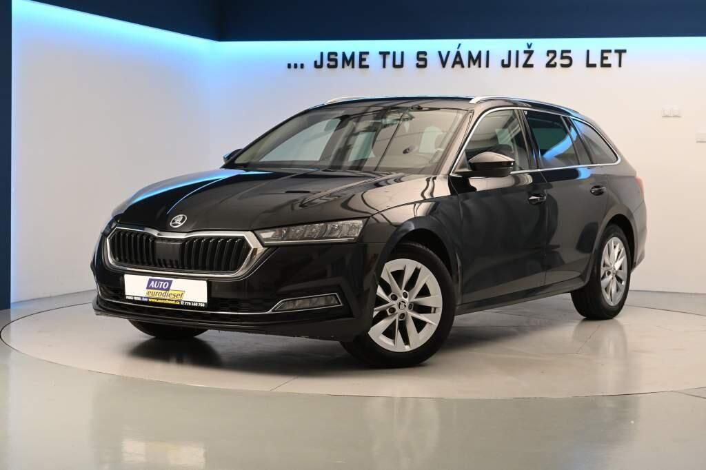 Škoda Octavia, 2.0 STYLE LED Virtual Tažné AC