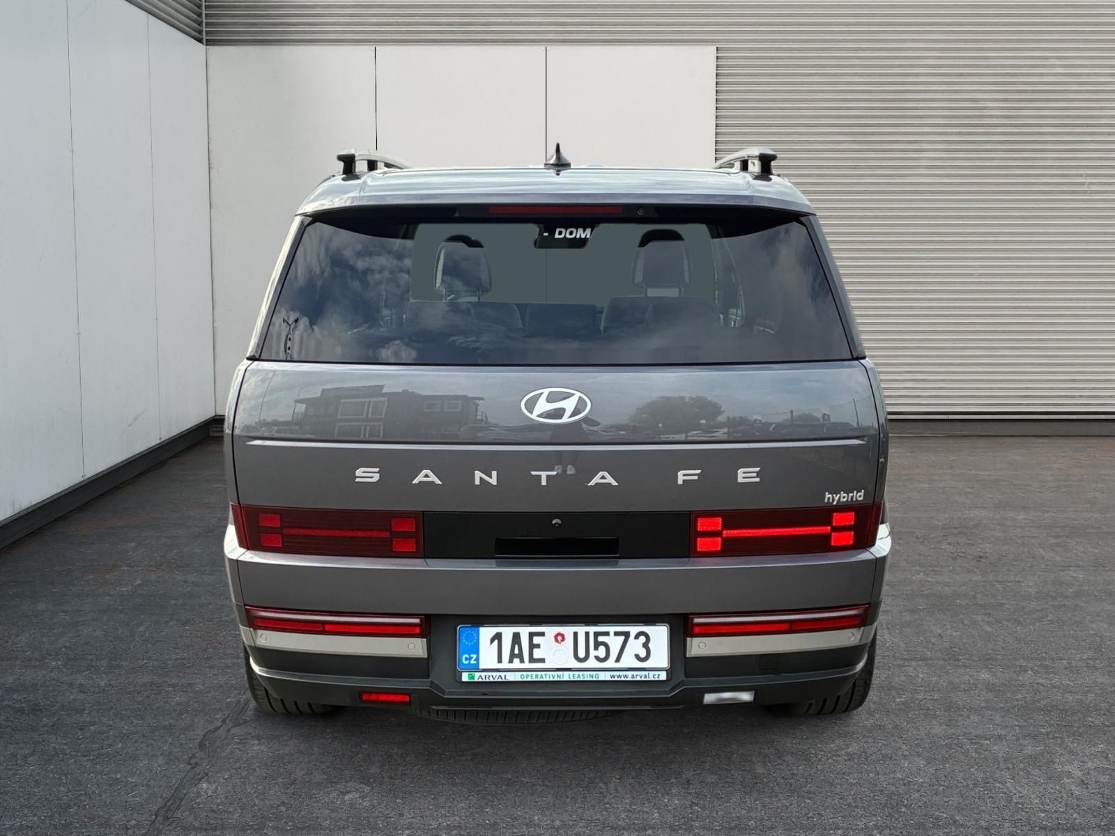 Hyundai Santa Fe, STYLE 1.6T HEV 117kW AWD CZ - fotka 5