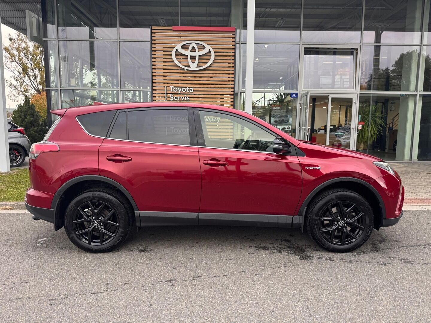 Toyota Rav4, 2.5 Active Syle - fotka 2