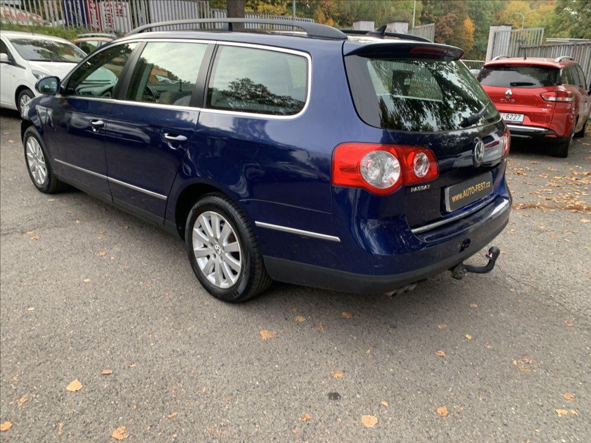Volkswagen Passat, 2,0 TDI DSG - fotka 6