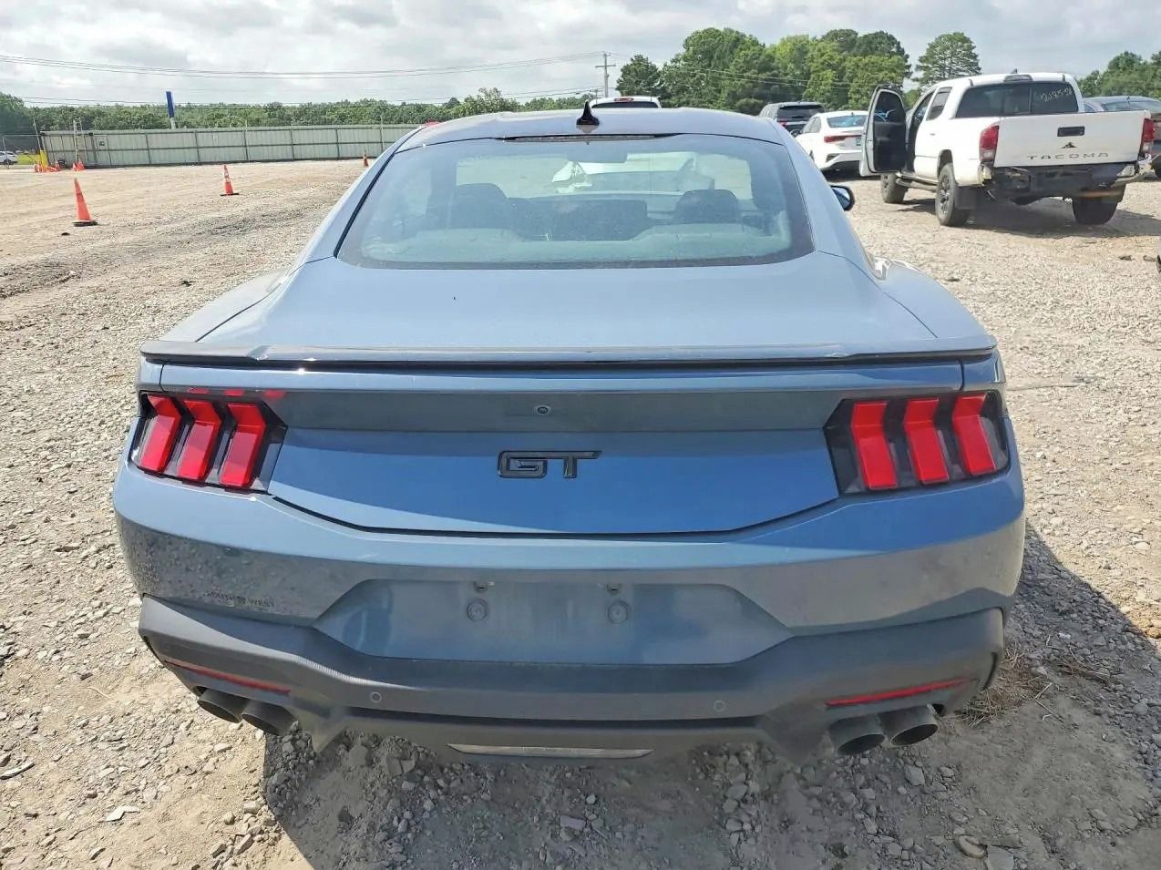 Ford Mustang, Auto na cestě - fotka 6