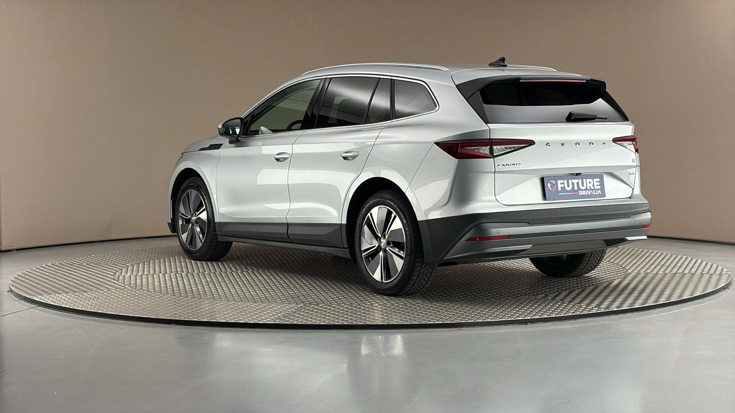 Škoda Enyaq, 82 kWh AUT 80x Clever - fotka 2