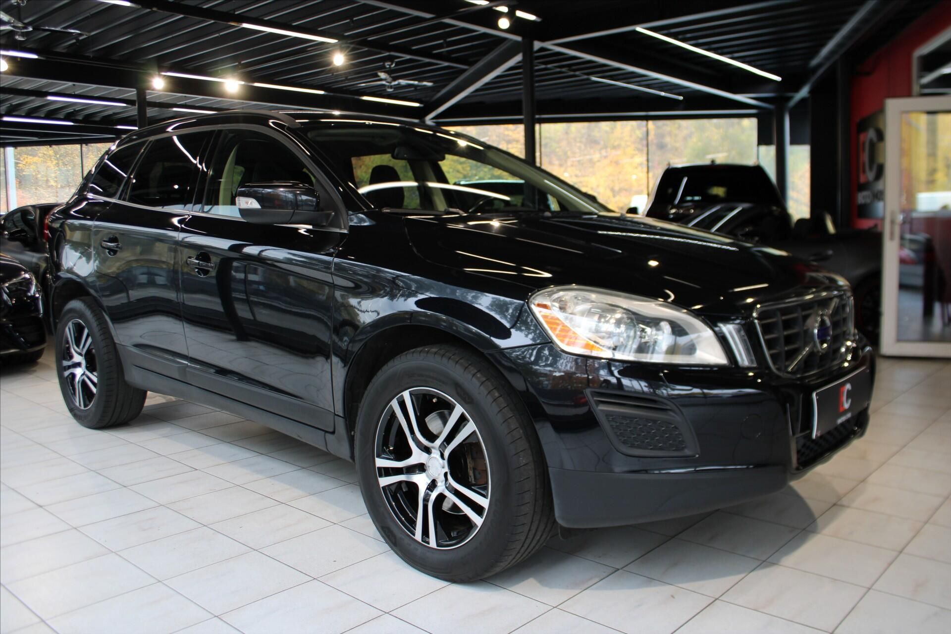 Volvo XC60, D3 AWD Polestar DPH/Tažné