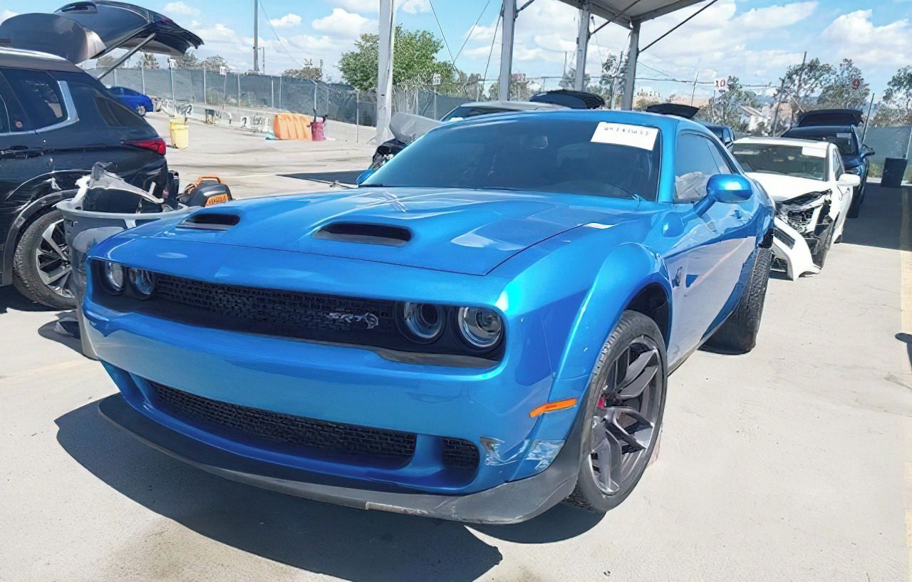Dodge Challenger, Auto na cestě