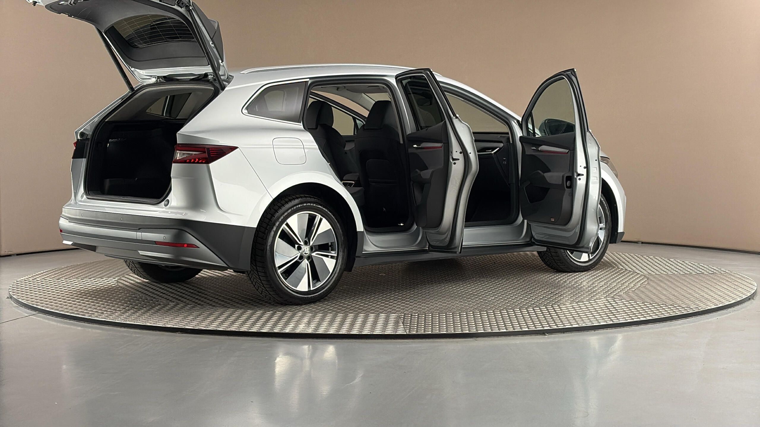 Škoda Enyaq, 82 kWh AUT 80x Clever - fotka 6