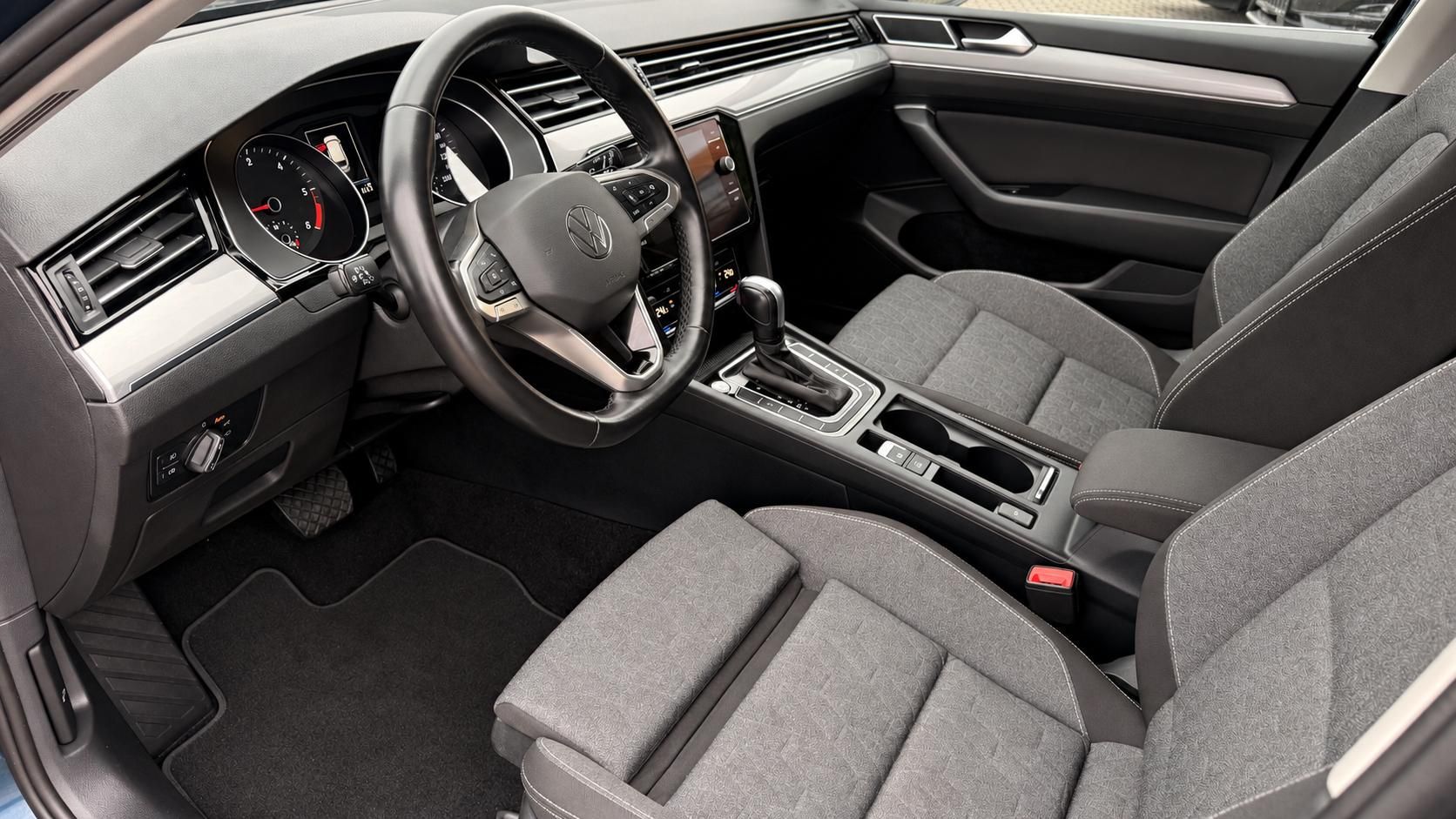 Volkswagen Passat, 2.0TDI,DSG,ZÁRUKA,LED,DIESEL - fotka 2