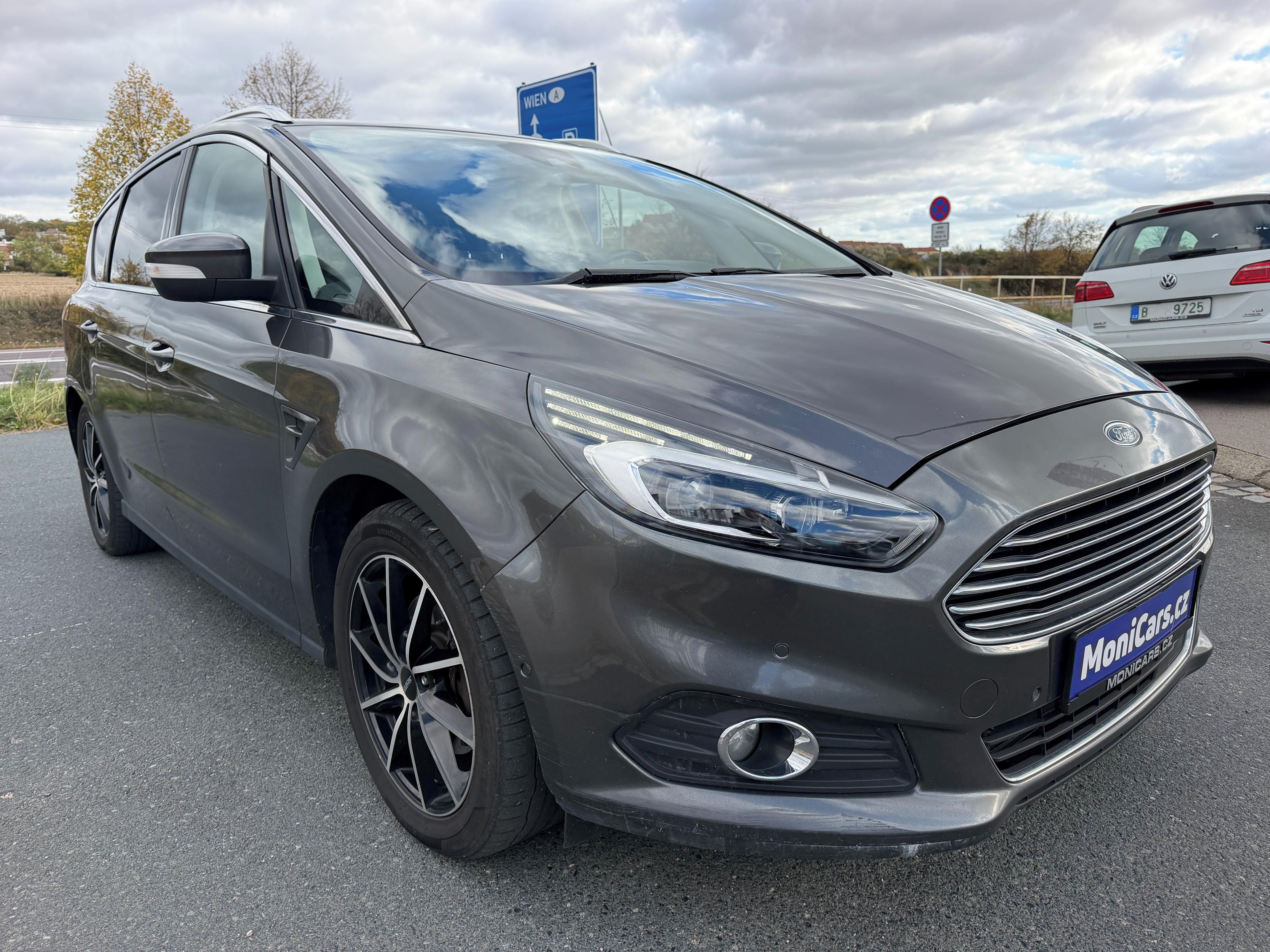 Ford S-MAX, 2.0 TDCi 132kW 4X4,A/T,VÝBAVA - fotka 3