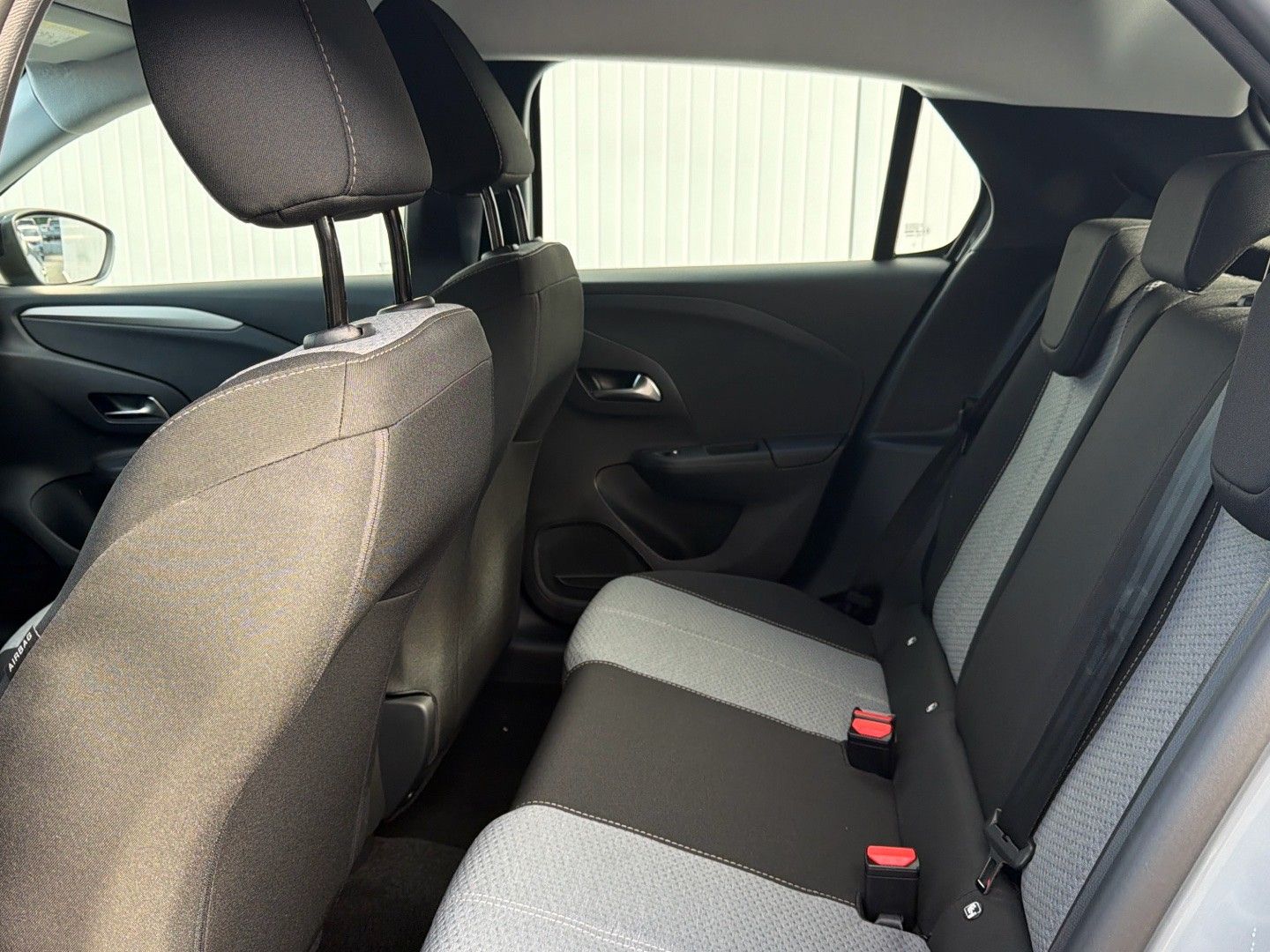 Opel Corsa, 1.2TURBO 100k 74kW Edition - fotka 6