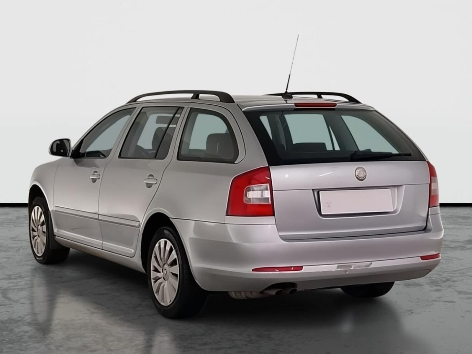 Škoda Octavia, 1.9 TDI 4x4, Ambiente, 4X4 - fotka 4