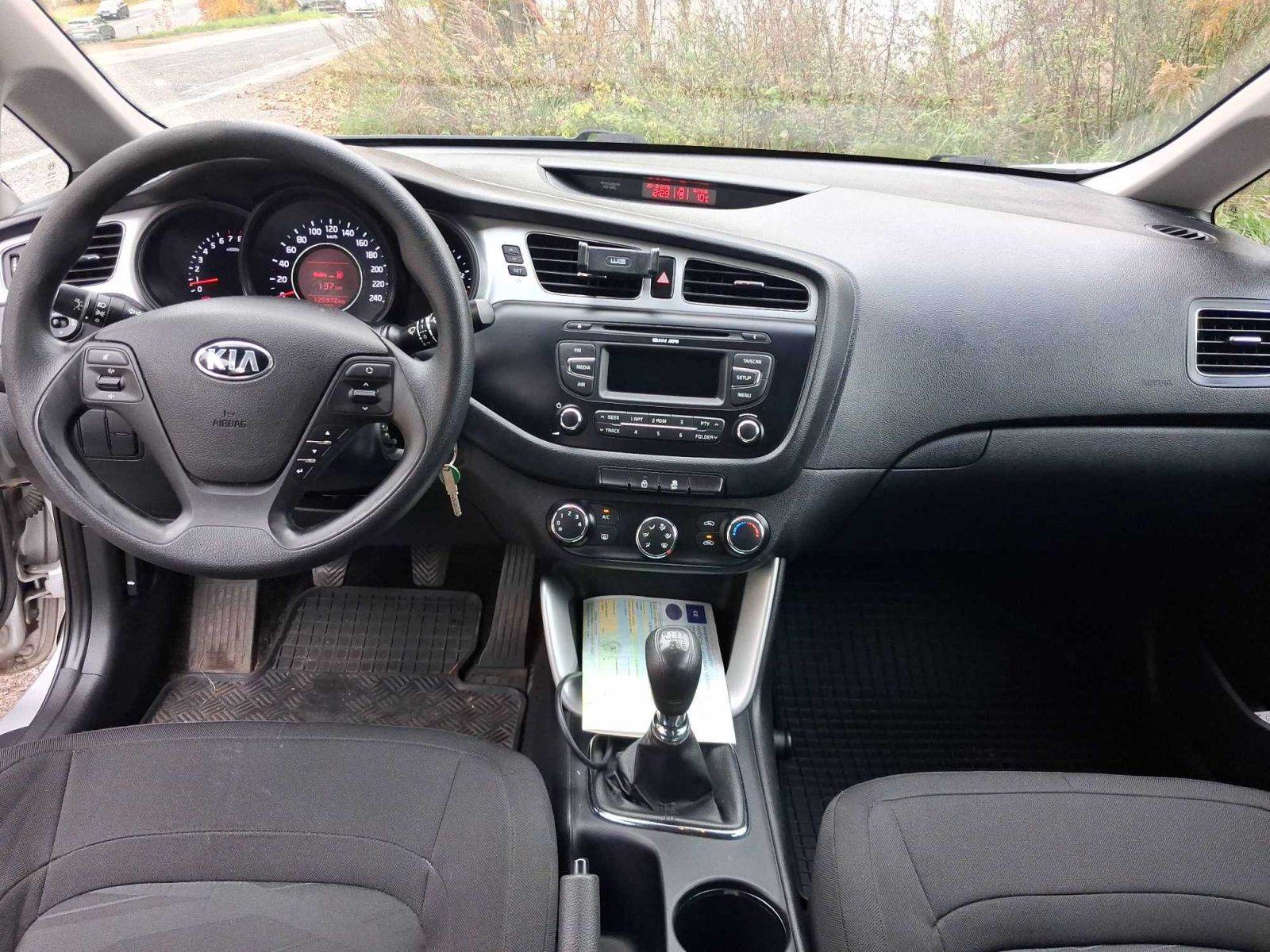 Kia Cee´d, 1.6 GDI, Serv.kniha, Klima - fotka 3