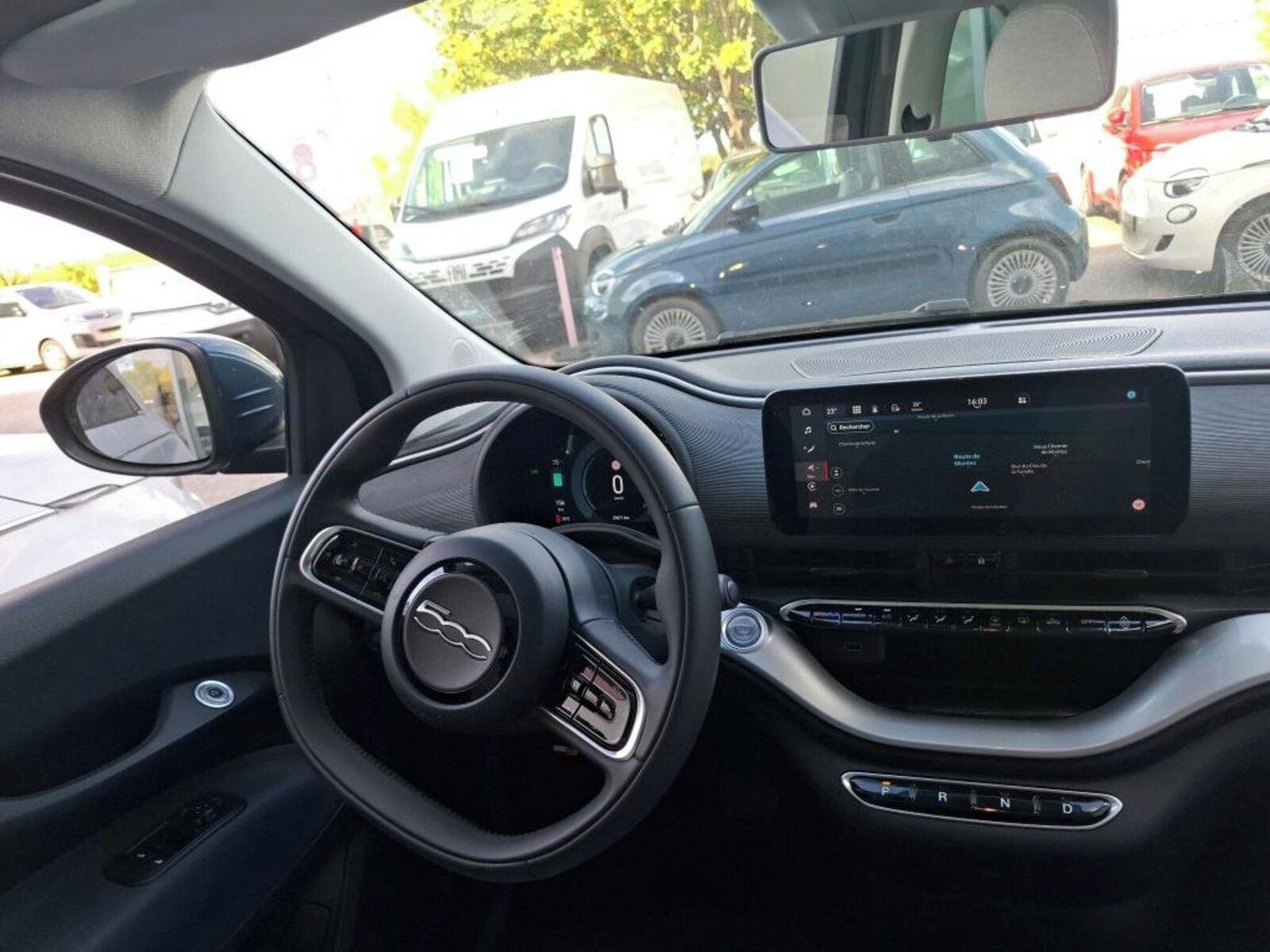 Fiat 500E, 42 kWh, Automat, Navi - fotka 3