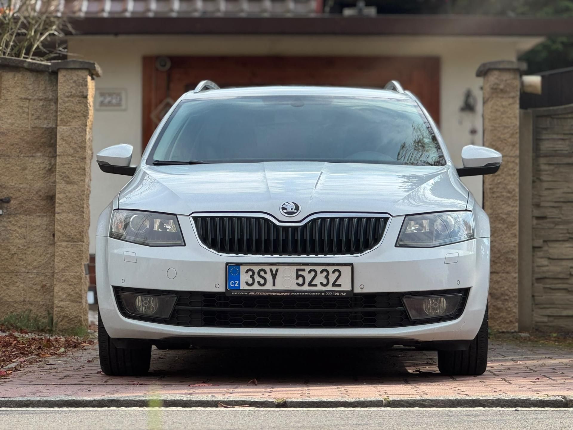 Škoda Octavia, 2.0TDi STYLE 1.MAJ DPH ROZVODY - fotka 2