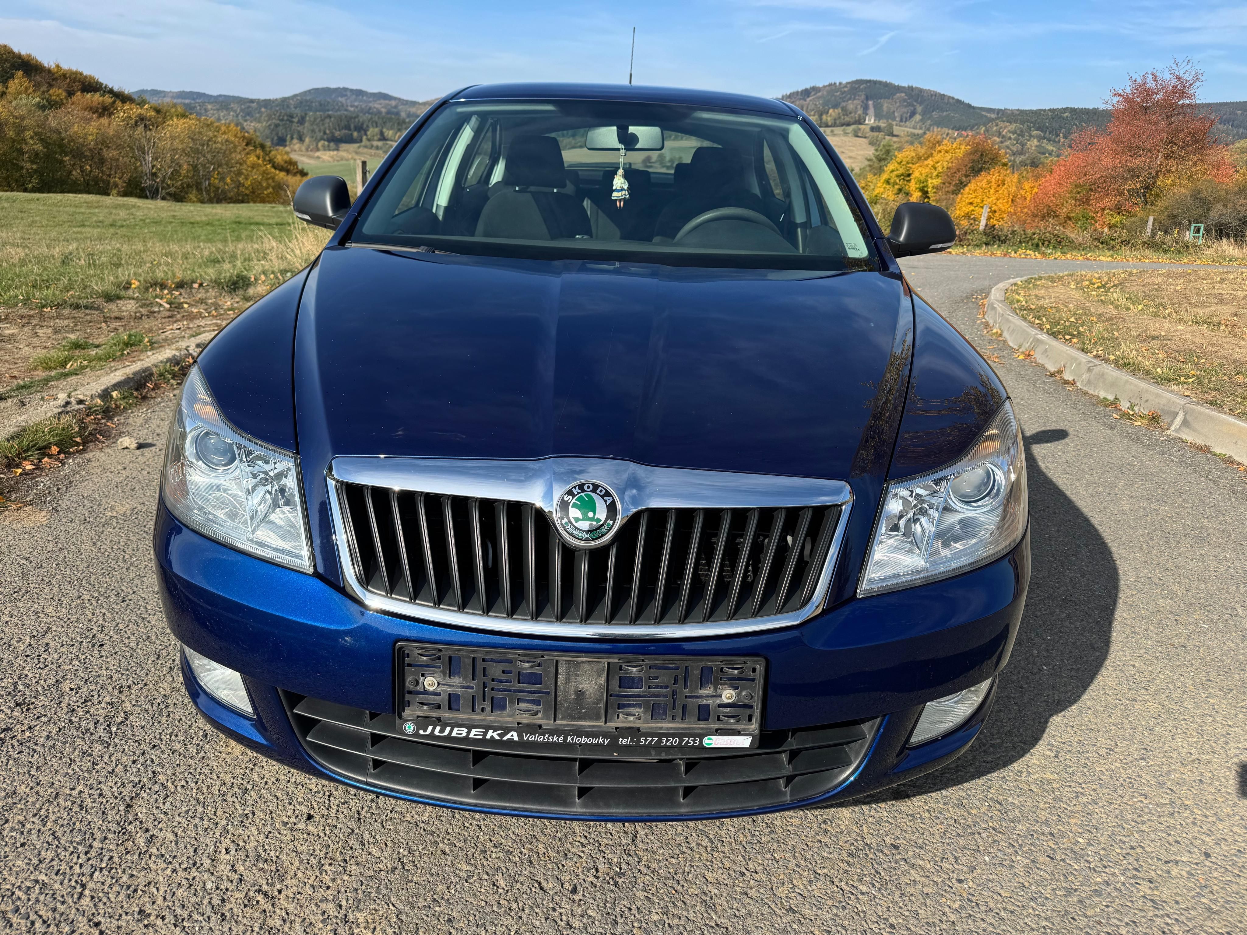 Škoda Octavia, Škoda Octavia 1.4 MPI - fotka 2