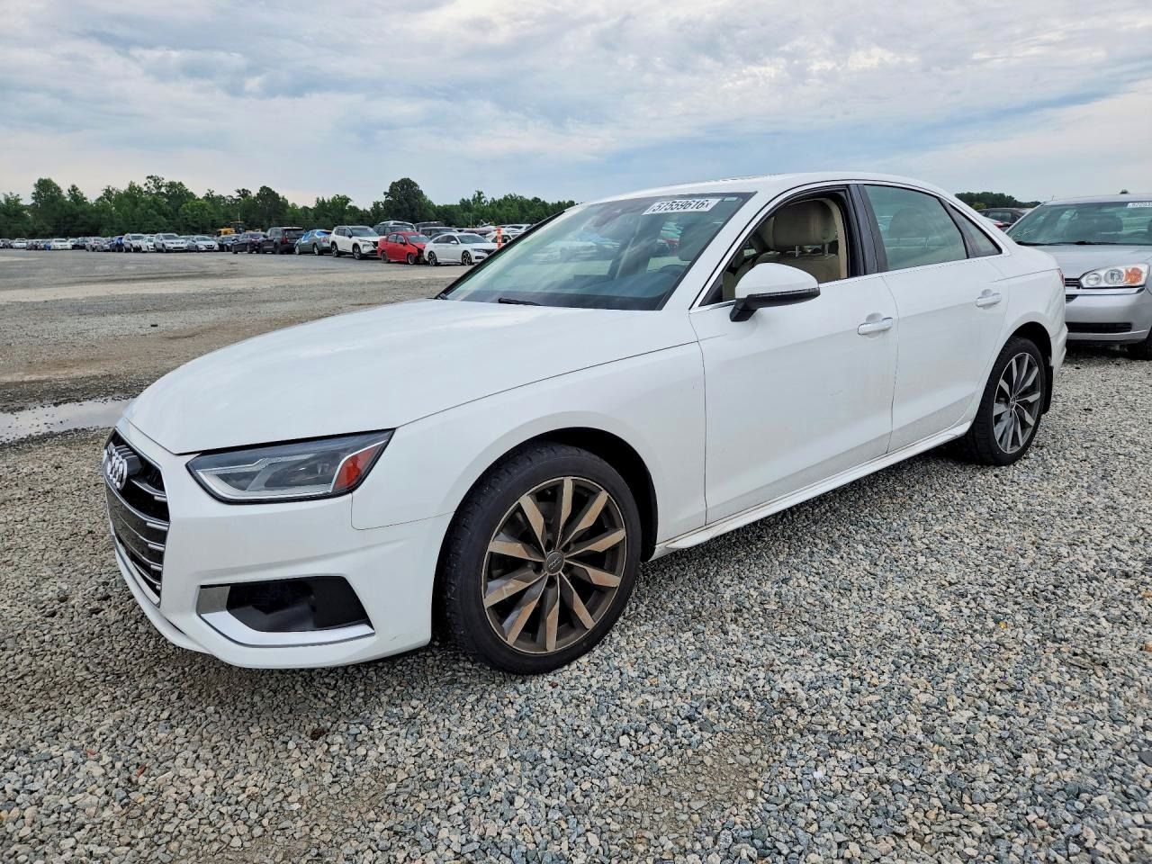 Audi A4, Auto na cestě