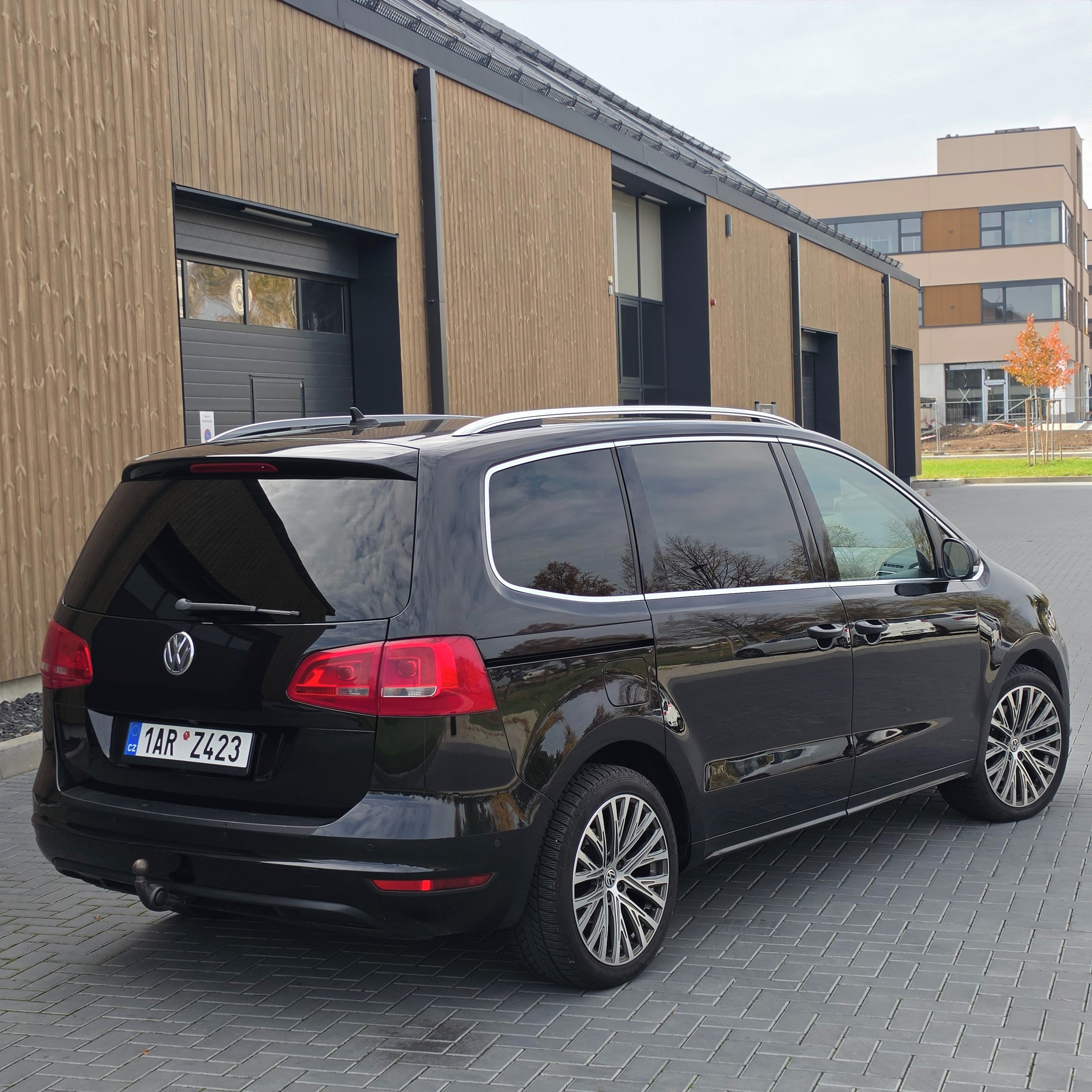 Volkswagen Sharan, 2.0 TDI, 130 KW, Max Vybava - fotka 6