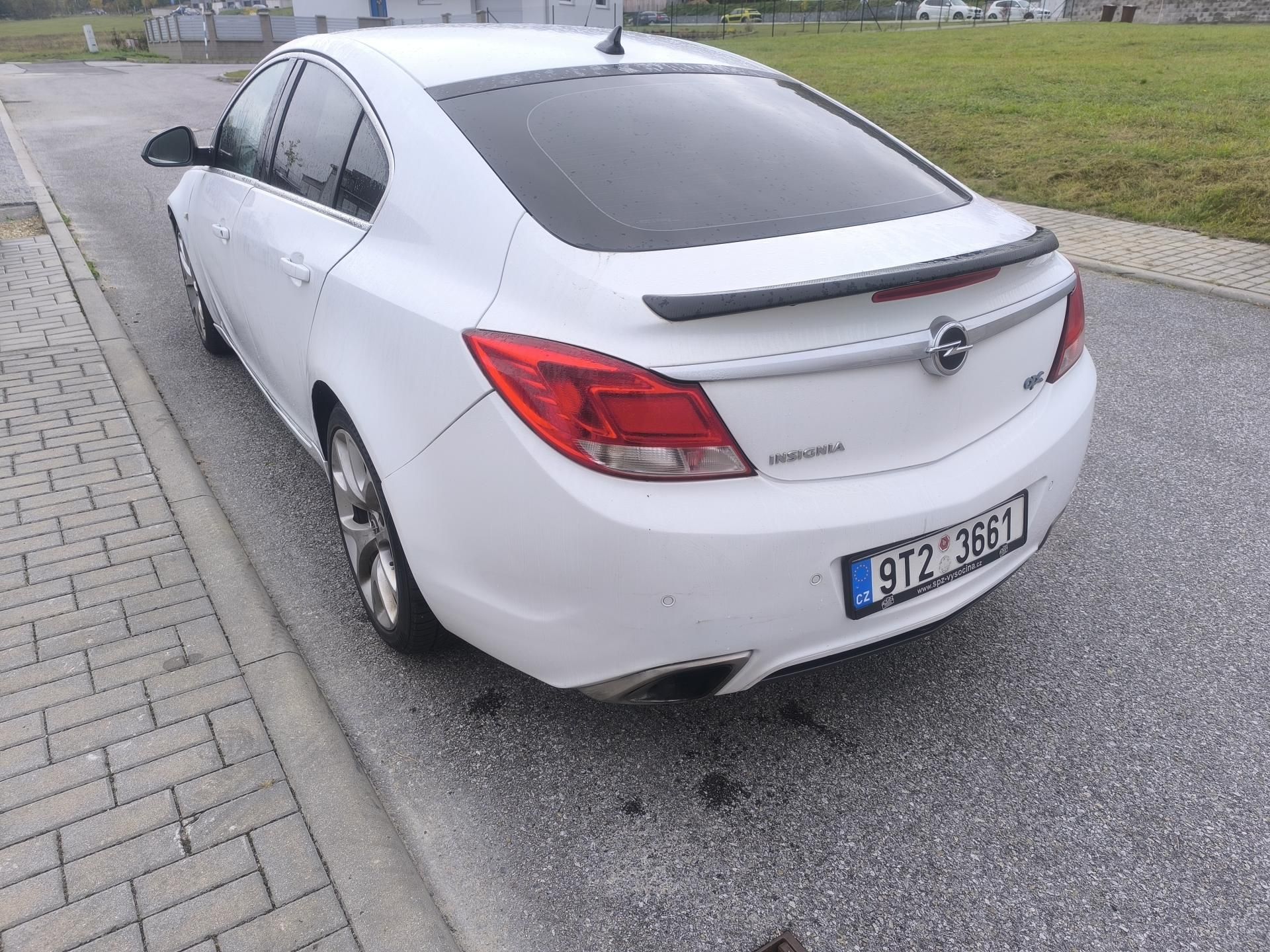 Opel Insignia, OPC 2,8BITURBO 360K,4X4,VÝBAVA - fotka 3