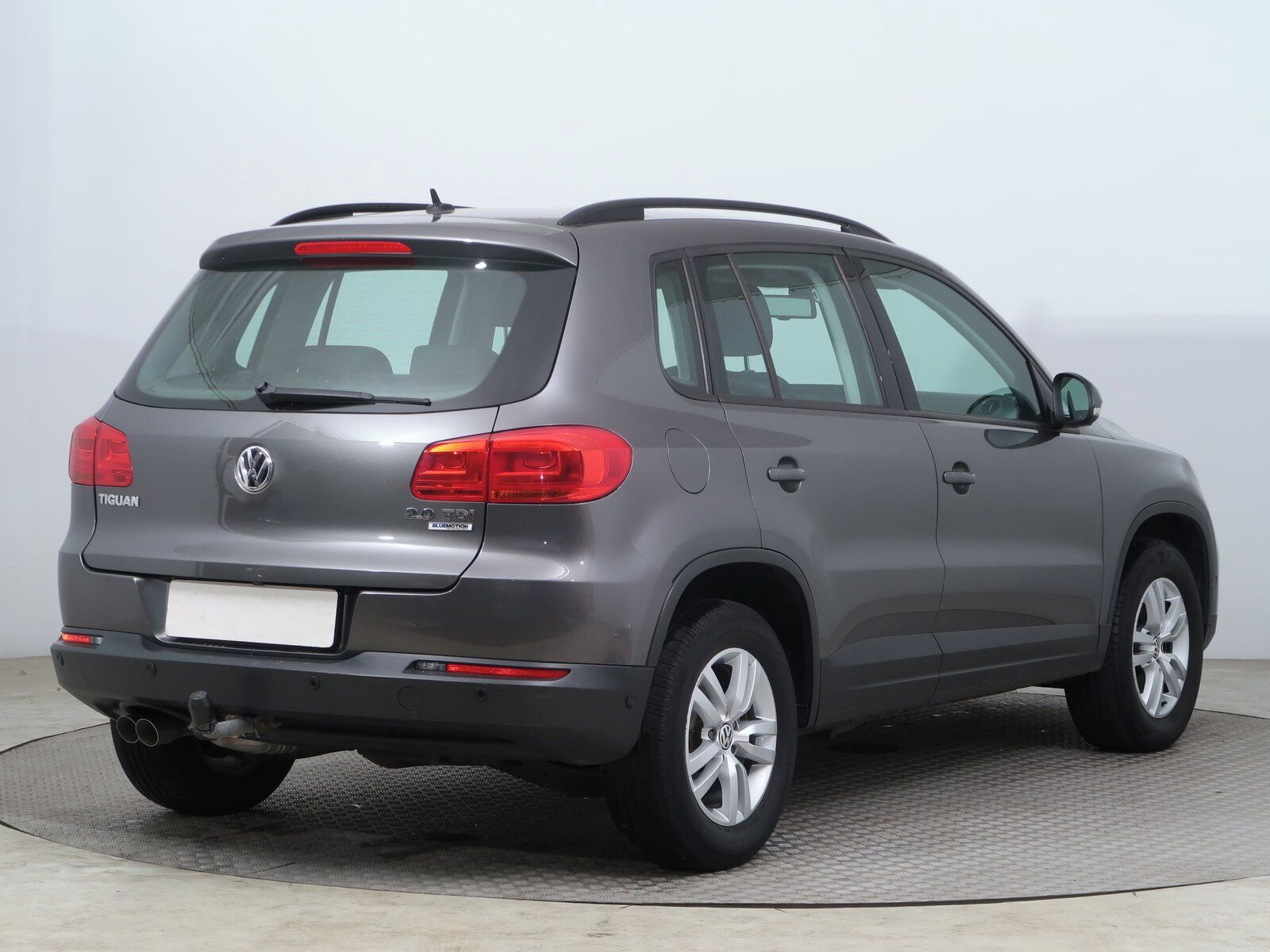 Volkswagen Tiguan, 2.0 TDI, Comfortline, ČR,1.maj - fotka 5