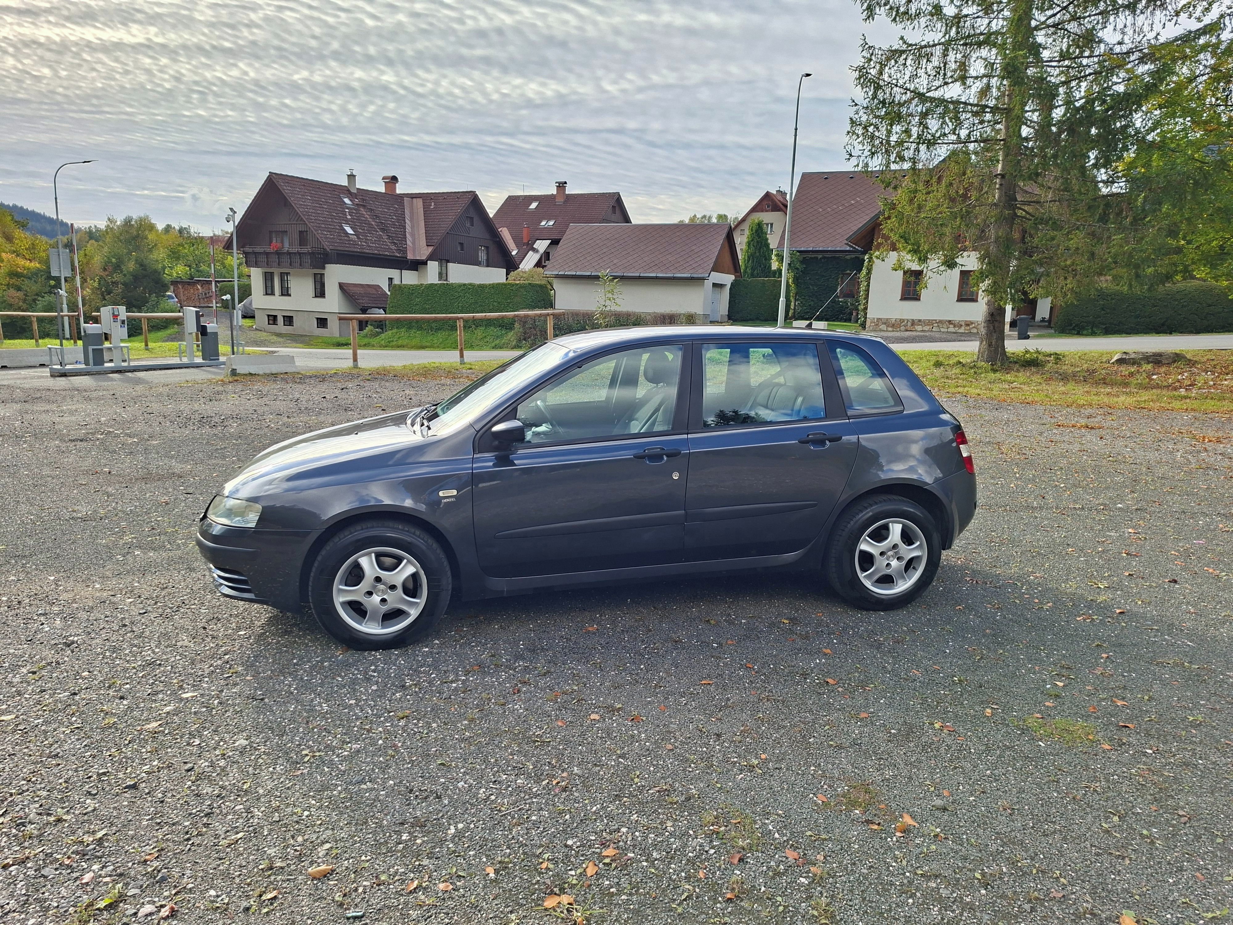 Fiat Stilo, Fiat Stilo 1,9 JTD 59 KW - fotka 6